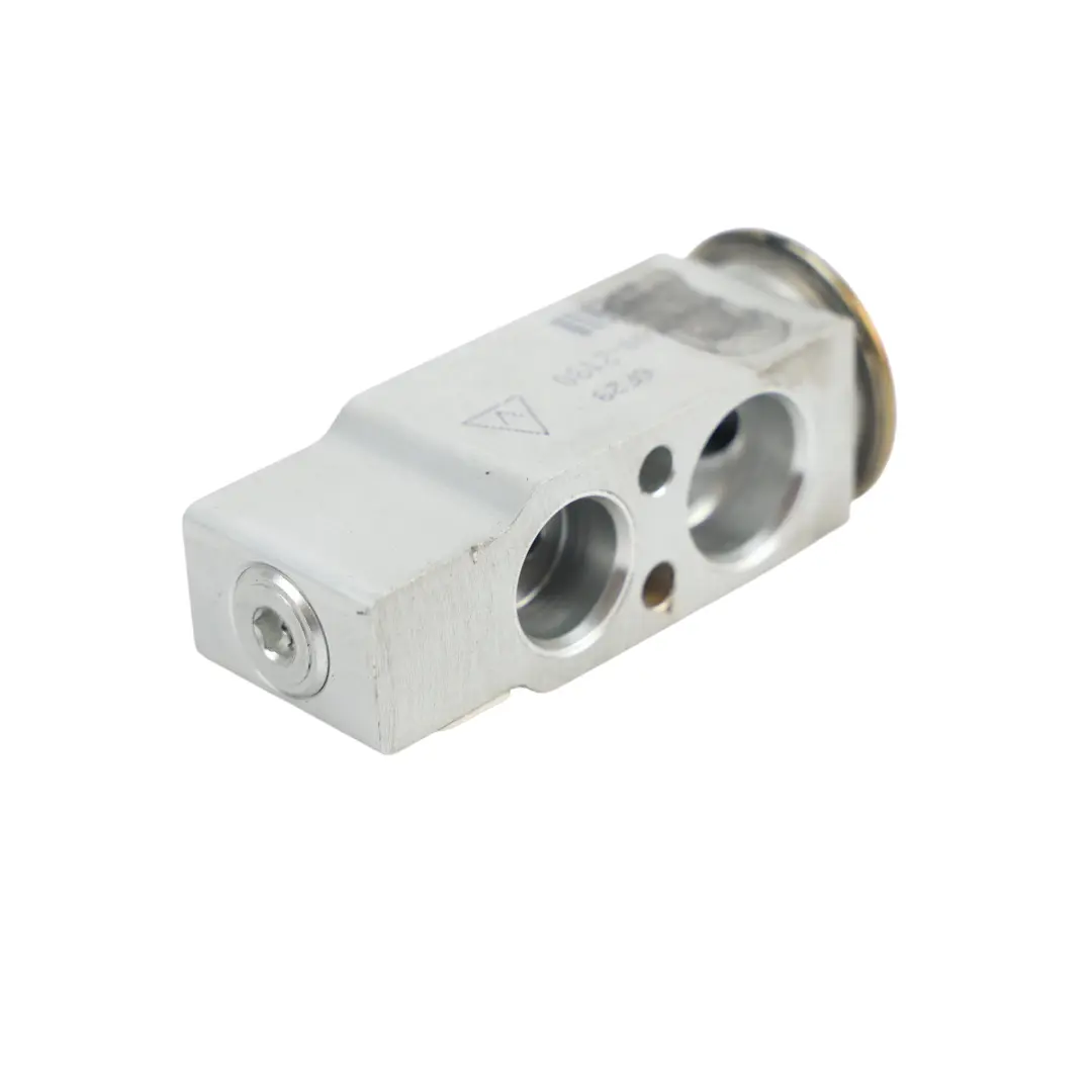 Con A/C Cooler Expansion Valve 88515-02091 to Toyota Corolla E12 Air with Part number 8851502091 Toyota Corolla E12 Air Con A/C Cooler Expansion Valve 88515-02091 - SKU 8851502091 - Part number 8851502091