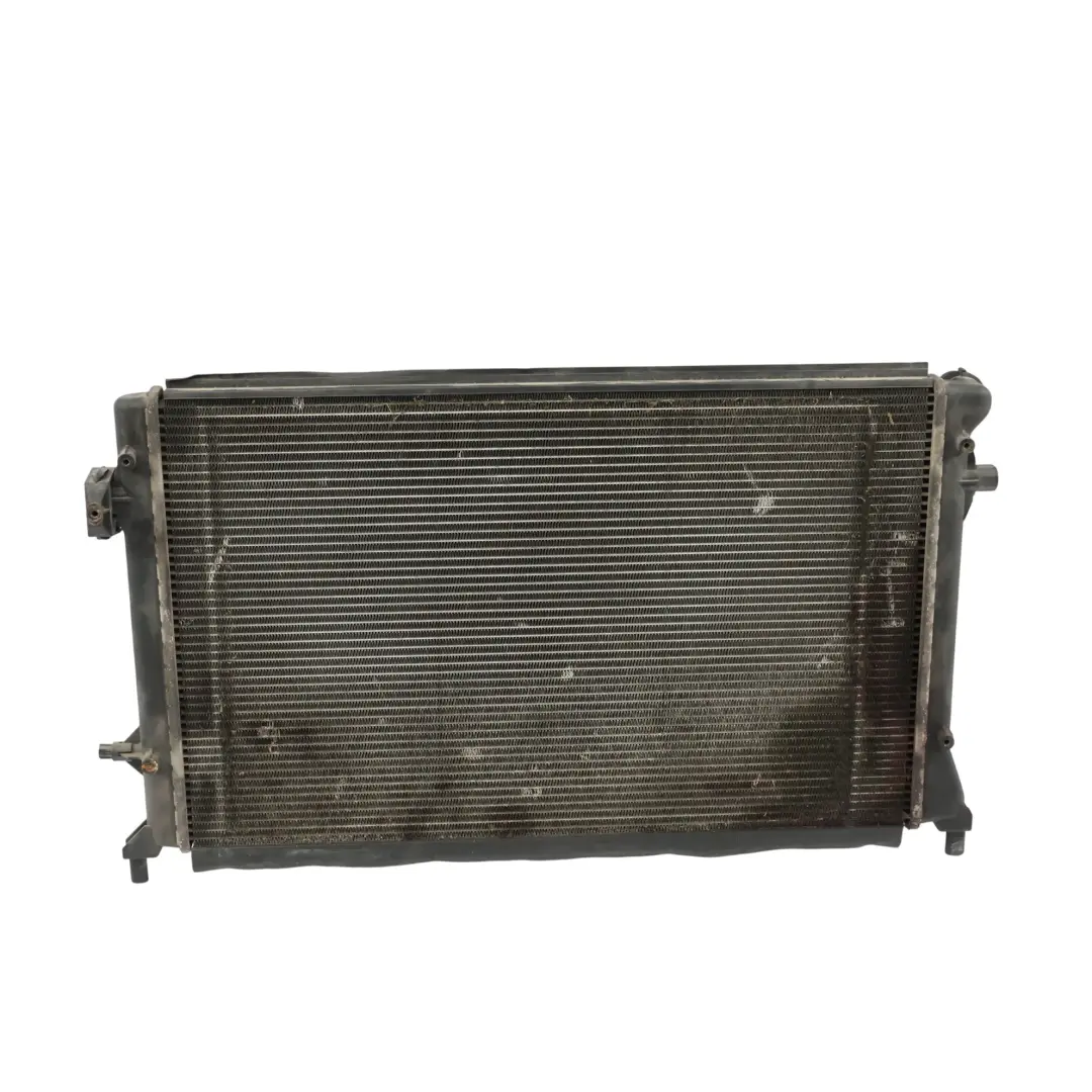 Mk5 Radiatore Acqua Motore Raffreddamento 1K0121251E per Audi A3 8P VW Golf con numero di parte 1K0121251AR Audi A3 8P VW Golf Mk5 Radiatore Acqua Motore Raffreddamento 1K0121251E - SKU 1K0121251AR-1 - Numero di parte 1K0121251AR