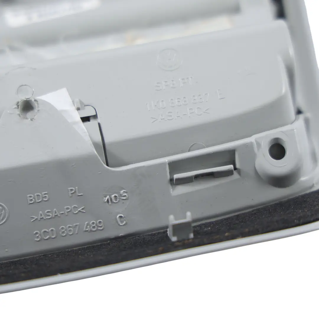 Volkswagen Golf Mk5 V Passat B7 Panel Luz Interior Techo Gris - SKU 1K0868837E-1 - Número de pieza 1K0868837E