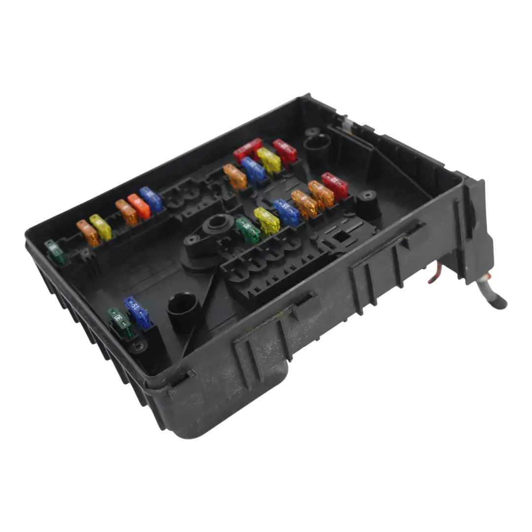 Seat Audi A3 8P Leon VW Golf Mk6 Tiguan 5N Caja Fusibles Motor - SKU 1K0937125D-3 - Número de pieza 1K0937125D