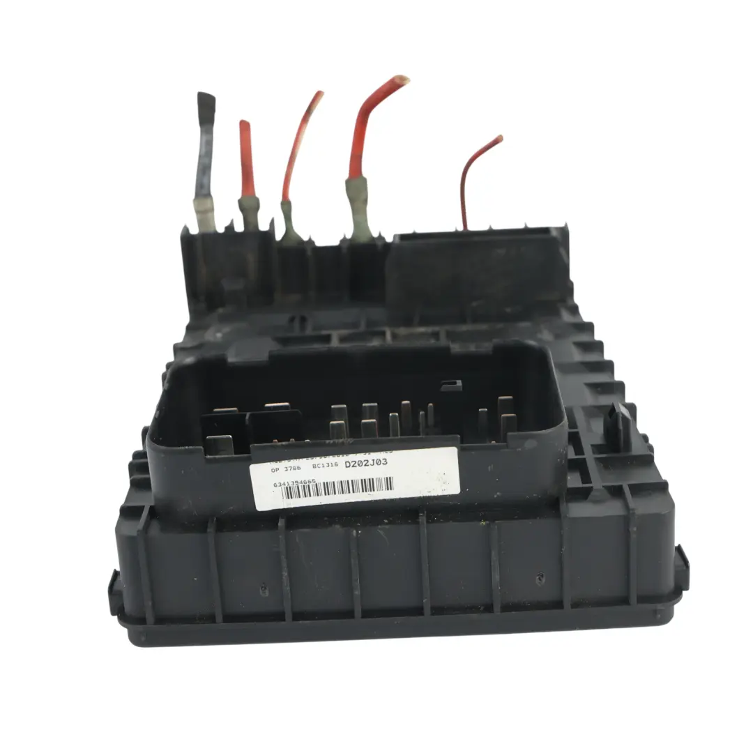 Seat Audi A3 8P Leon VW Golf Mk6 Tiguan 5N Caja Fusibles Motor - SKU 1K0937125D-3 - Número de pieza 1K0937125D