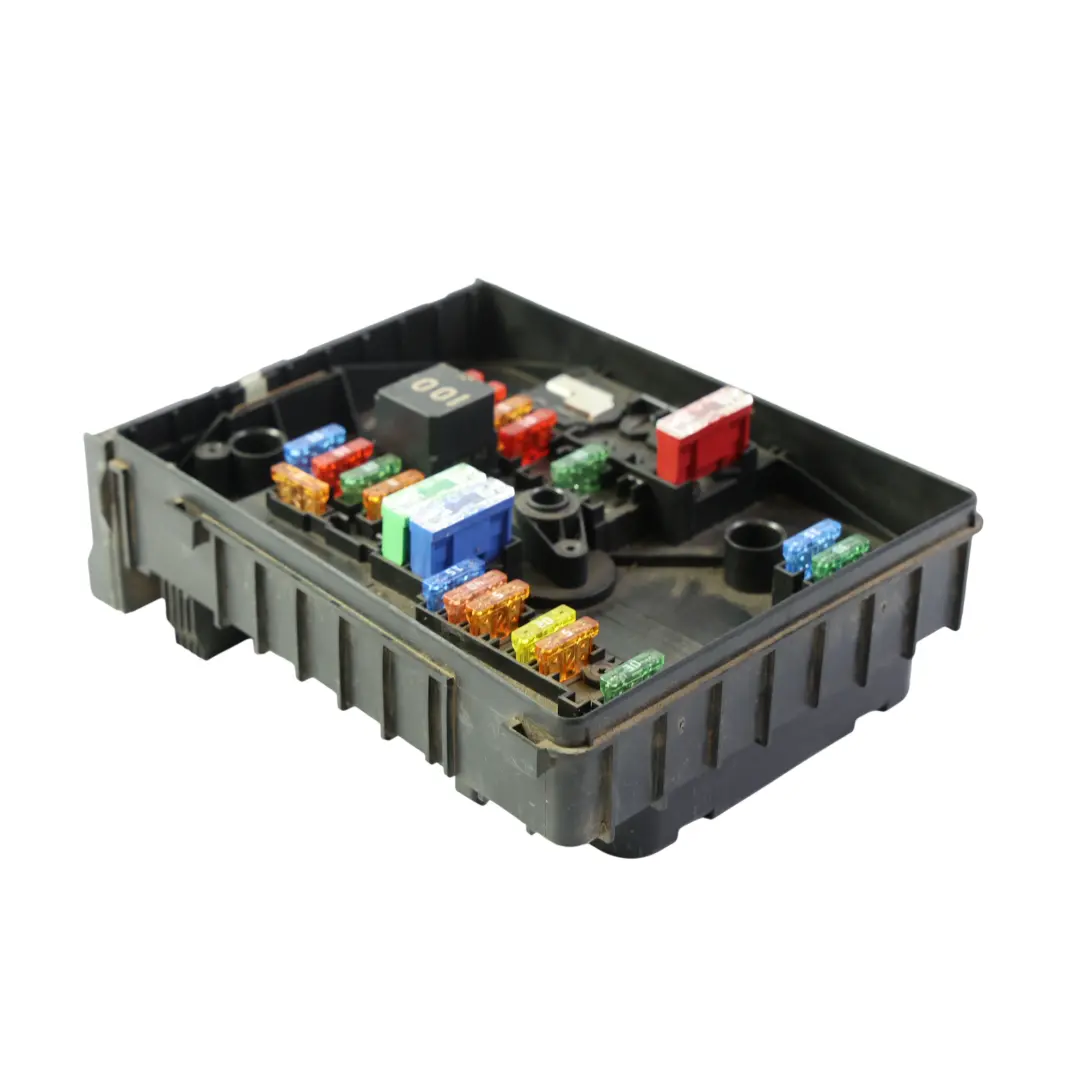 Mk1 Skoda Yeti Caja Fusibles Motor para Audi A3 8P VW Touran con número de pieza 1K0937125D Audi A3 8P VW Touran Mk1 Skoda Yeti Caja Fusibles Motor - SKU 1K0937125D-4 - Número de pieza 1K0937125D