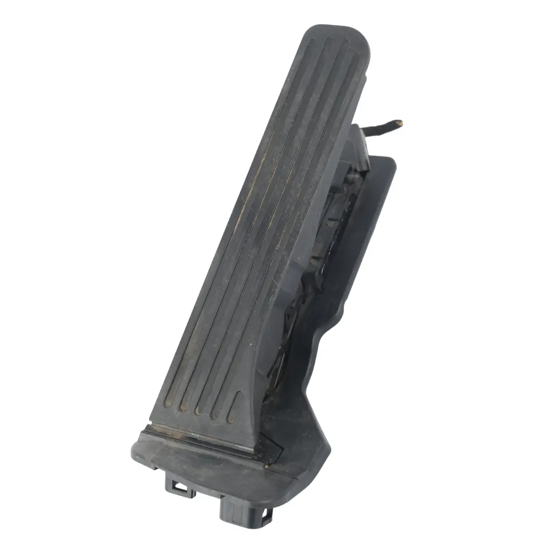 Accelerator Throttle Gas Pedal 2.0 FSI Petrol AXW 1K2721503 to Audi A3 8P with Part number 1K2721503E Audi A3 8P Accelerator Throttle Gas Pedal 2.0 FSI Petrol AXW 1K2721503 - SKU 1K2721503E - Part number 1K2721503E