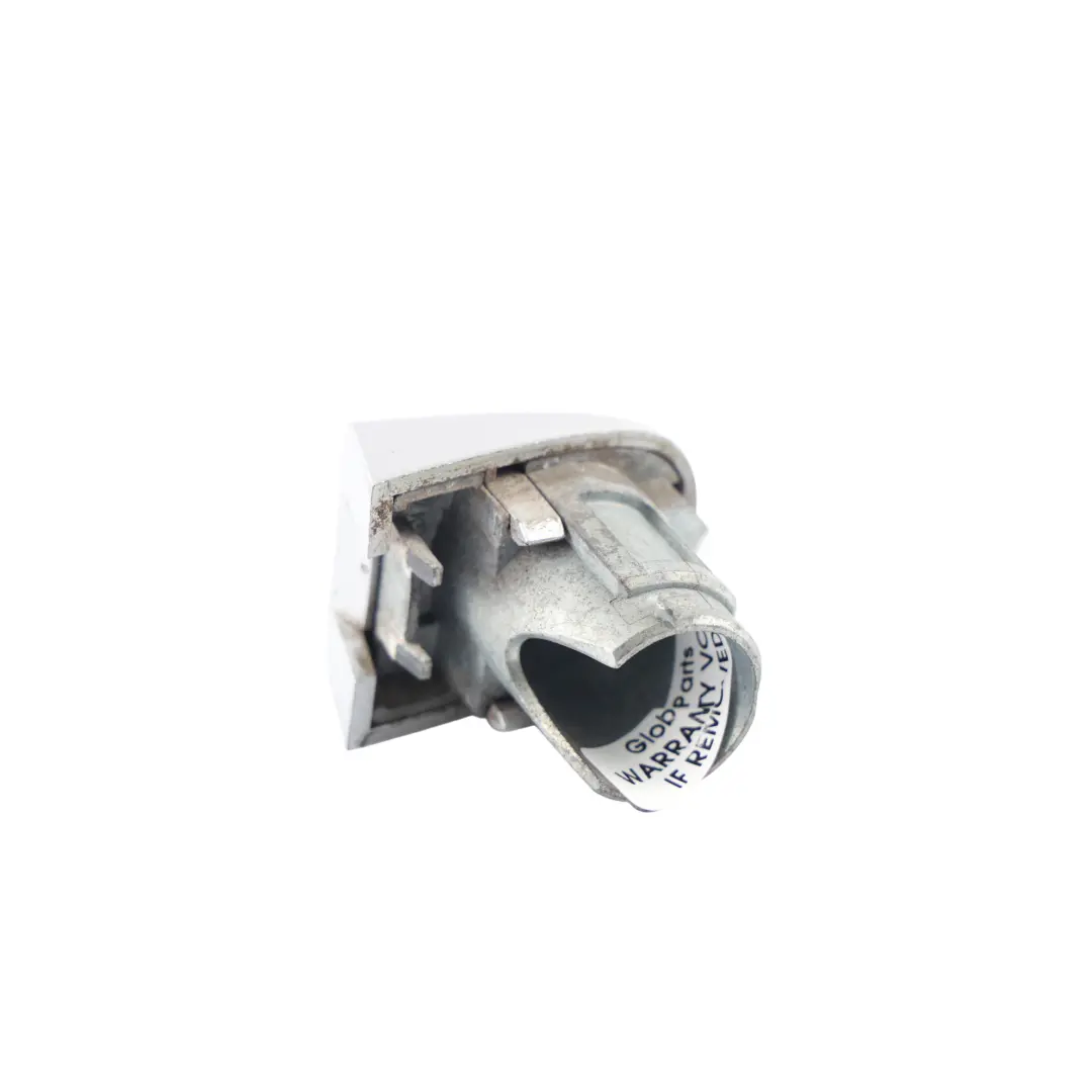 Zaślepka Klamki Srebrny A7W do Volkswagen Golf Jetta Eos Golf Plus o numerze 1K5837879 Volkswagen Golf Jetta Eos Golf Plus Zaślepka Klamki Srebrny A7W - SKU 1K5837879-RES - Numer Części 1K5837879
