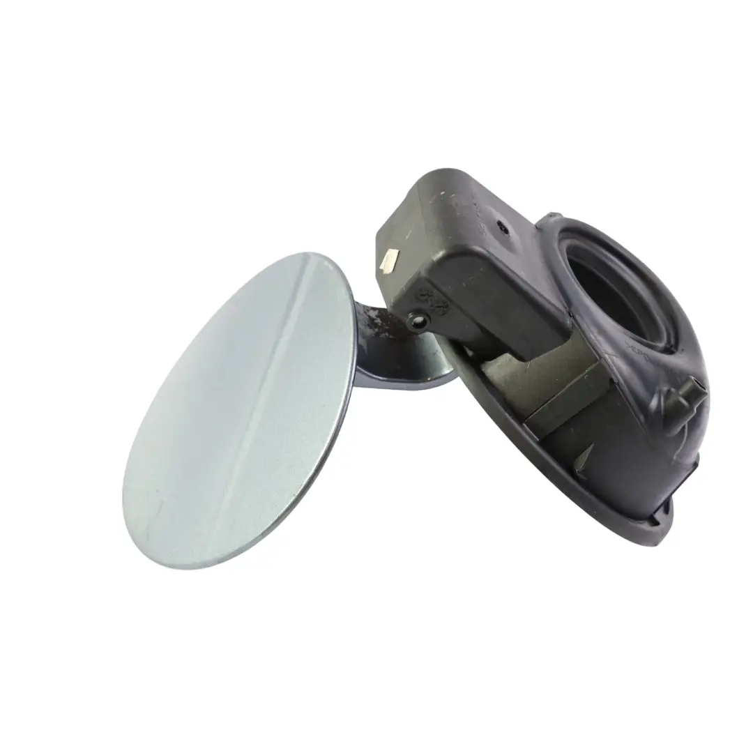 Volkswagen Scirocco Mk3 Trappe Réservoir Bouchon Gris Béryllium R7K - SKU 1K8809857C-BEG - Numéro de pièce 1K8809857C