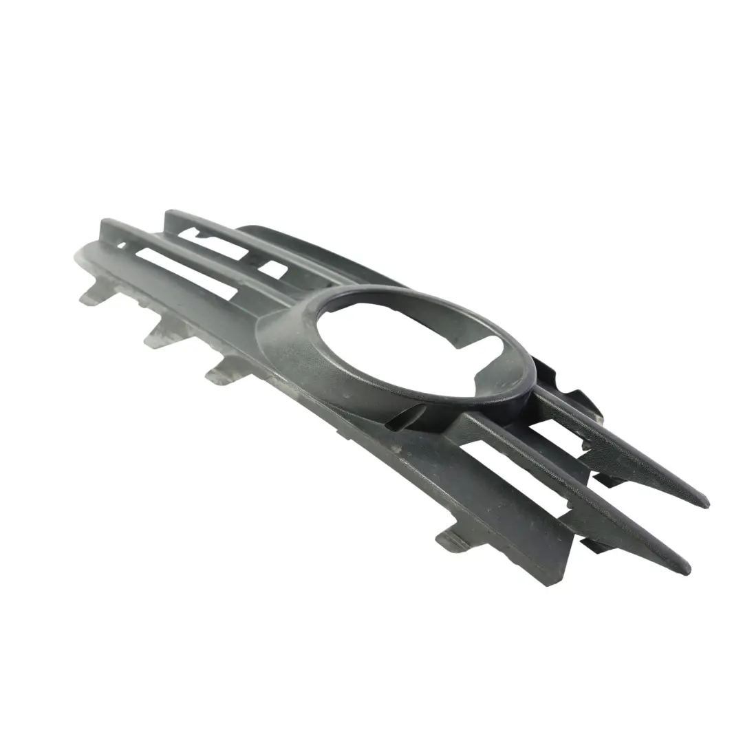 MK3 Griglia Paraurti Anteriore Nera Destra 1K8853666C per Volkswagen Scirocco con numero di parte 1K8853686C Volkswagen Scirocco MK3 Griglia Paraurti Anteriore Nera Destra 1K8853666C - SKU 1K8853686C - Numero di parte 1K8853686C