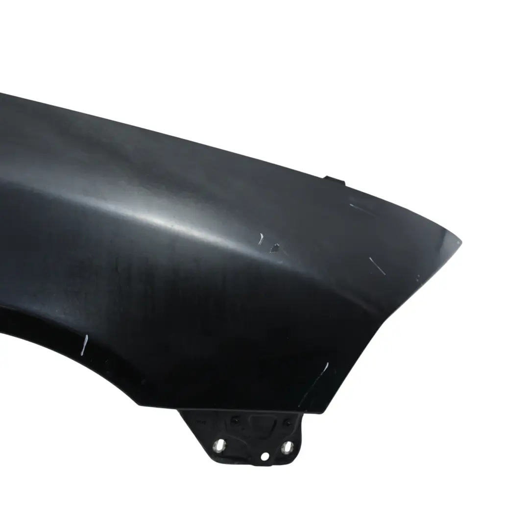 Skoda Octavia II Aile Avant Droite Noir Perle Magic F9R - SKU 1Z0821106A-BMA - Numéro de pièce 1Z0821106A