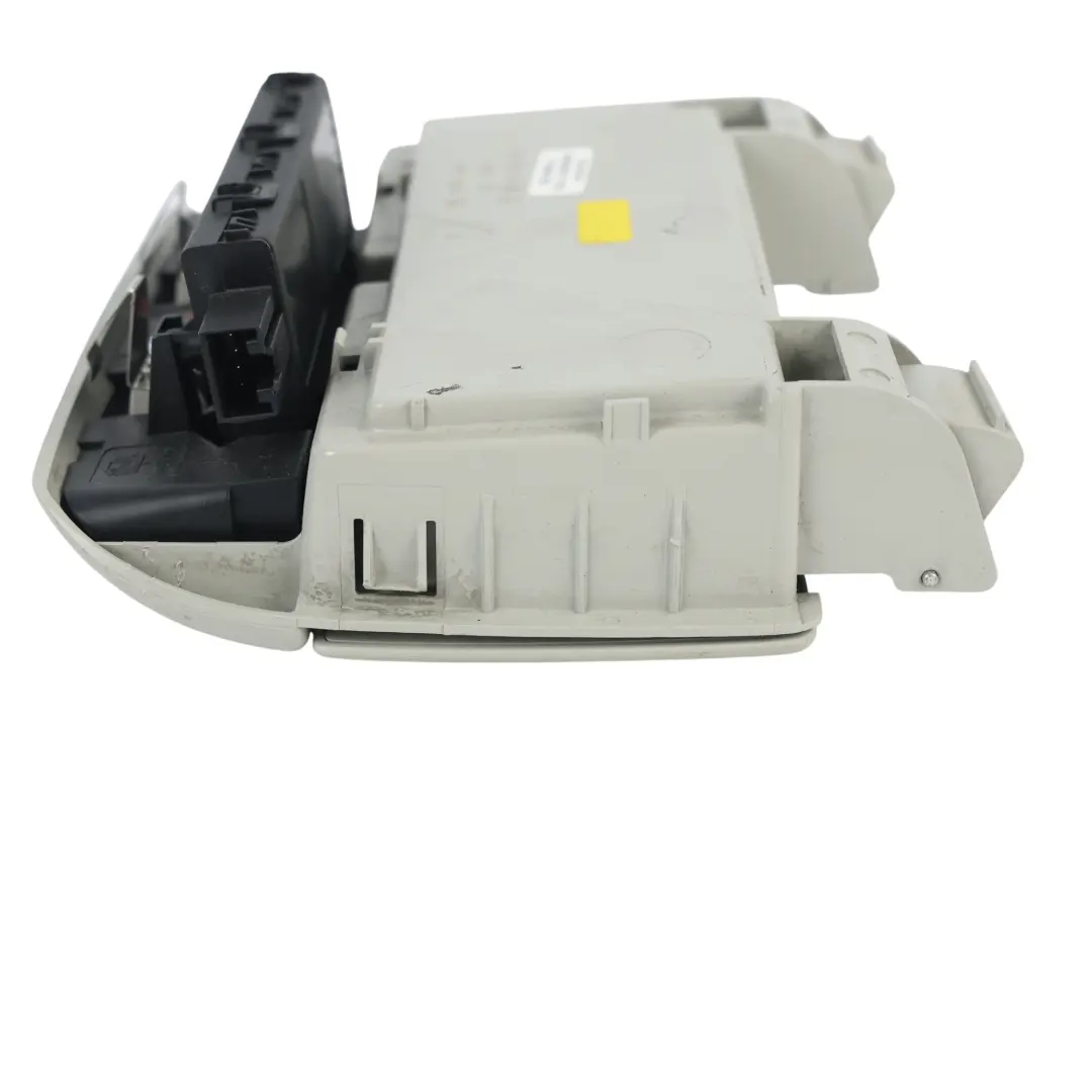 Mk2 1Z Panel Interior Portagafas Gris 1Z0868565F para Skoda Octavia con número de pieza 1Z0868565D Skoda Octavia Mk2 1Z Panel Interior Portagafas Gris 1Z0868565F - SKU 1Z0868565D - Número de pieza 1Z0868565D
