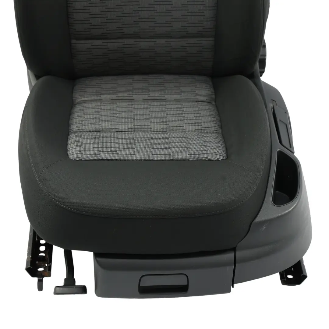 Mk2 Vordersitz Innen Links Stoff Ambiente Schwarz für Skoda Octavia mit Teilenummer 1Z0881805QP Skoda Octavia Mk2 Vordersitz Innen Links Stoff Ambiente Schwarz - SKU 1Z0881805QP-1 - Teilenummer 1Z0881805QP