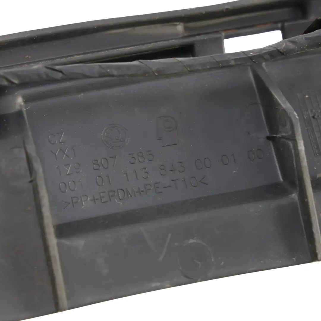 Skoda Octavia VRS Mk2 Combi Support Pare-chocs Arrière Cache Panneau - SKU 1Z9807385 - Numéro de pièce 1Z9807385