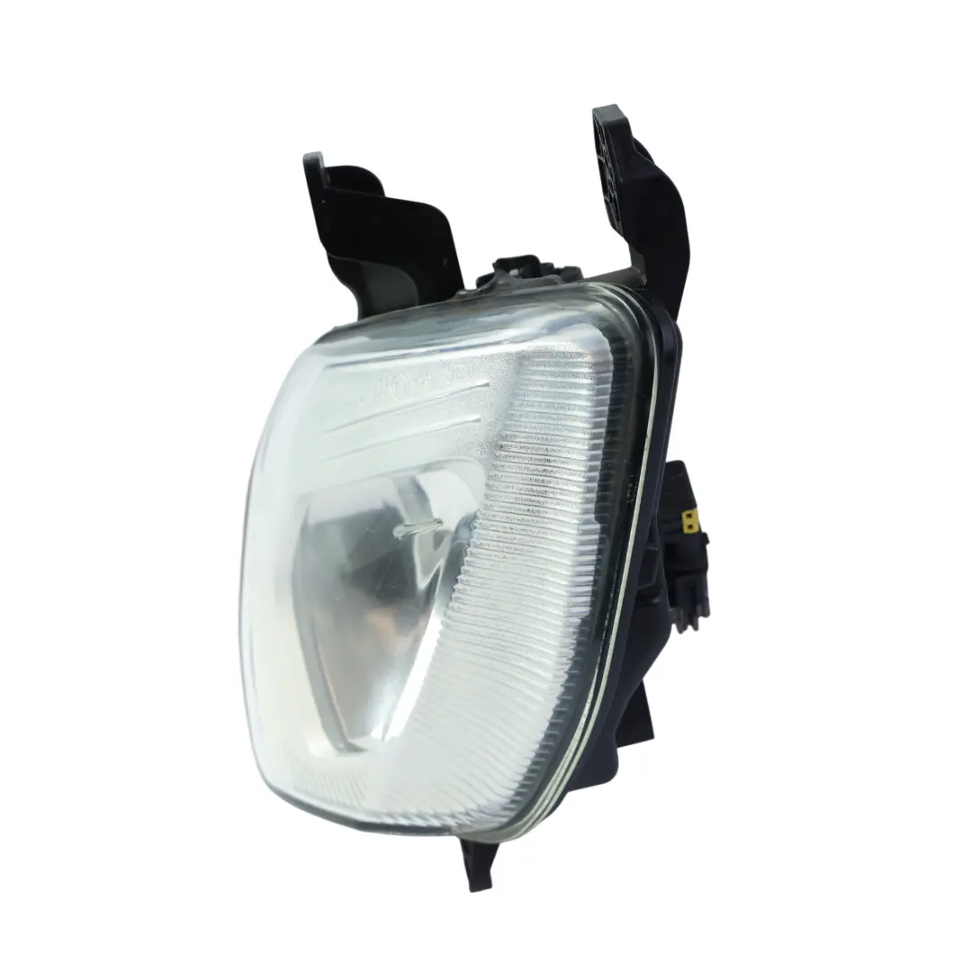 Ford Fiesta Mk8 Faro Antiniebla Delantero Izquierdo H1BB-15A255-AB - SKU 2112660 - Número de pieza 2112660
