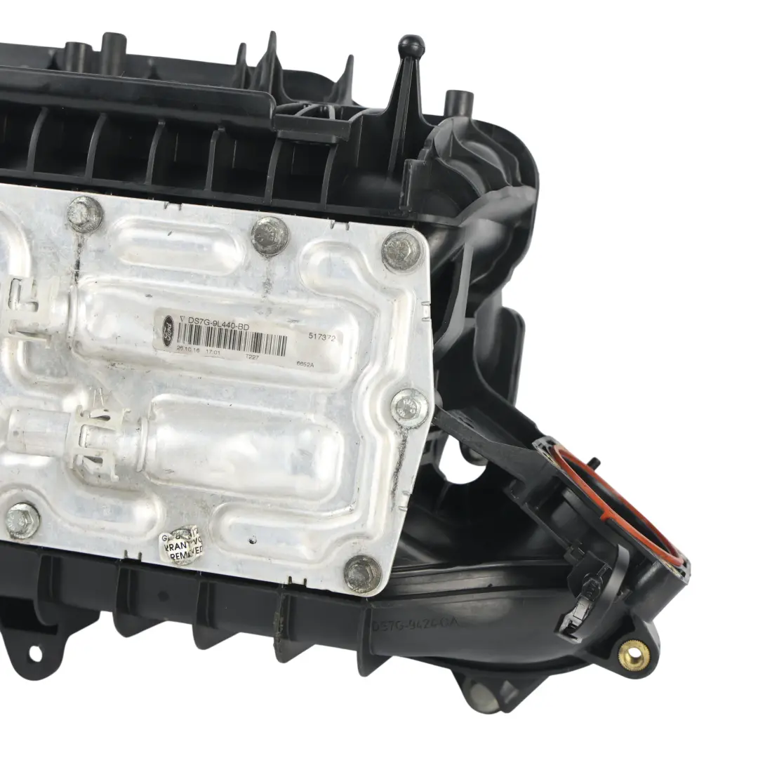 C520 Colector Admisión Aire 1.5 EcoBoost DS7G-9L440-BE para Ford Kuga con número de pieza 2117131 Ford Kuga C520 Colector Admisión Aire 1.5 EcoBoost DS7G-9L440-BE - SKU 2117131 - Número de pieza 2117131