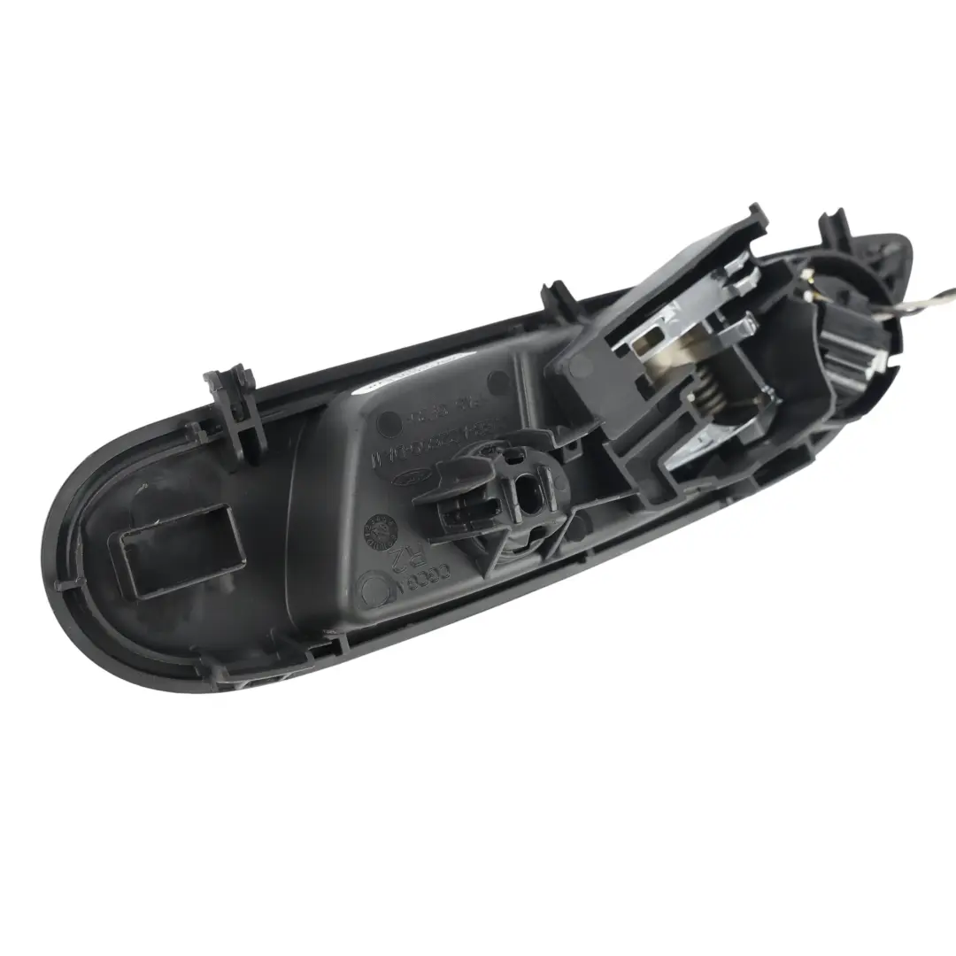 Vorne Innen Türgriff Lautsprecher Chrom Rechts C1BB-A22600-DAW für Ford Fiesta Mk7 mit Teilenummer 2146021 Ford Fiesta Mk7 Vorne Innen Türgriff Lautsprecher Chrom Rechts C1BB-A22600-DAW - SKU 2146021 - Teilenummer 2146021