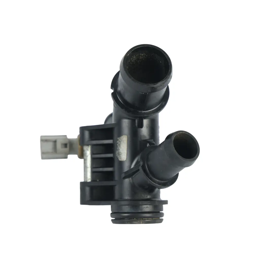Ford Kuga C520 Radiator Water Coolant Connector Pipe 1.5 EcoBoost DS7G-8K556-CD - SKU 2179140 - Part number 2179140