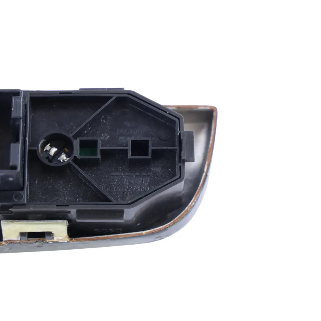 Interrupteur Lève-Vitre Porte Avant Gauche pour Jaguar XK8 X100 à propos du numéro de pièce 2273203B Jaguar XK8 X100 Interrupteur Lève-Vitre Porte Avant Gauche - SKU 2273203B - Numéro de pièce 2273203B