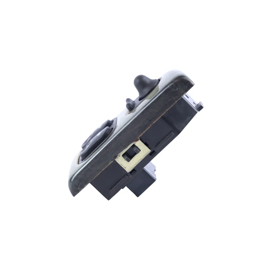 Interruptor Elevalunas Puerta Delantera Izquierda para Jaguar XK8 X100 con número de pieza 2273203B Jaguar XK8 X100 Interruptor Elevalunas Puerta Delantera Izquierda - SKU 2273203B - Número de pieza 2273203B