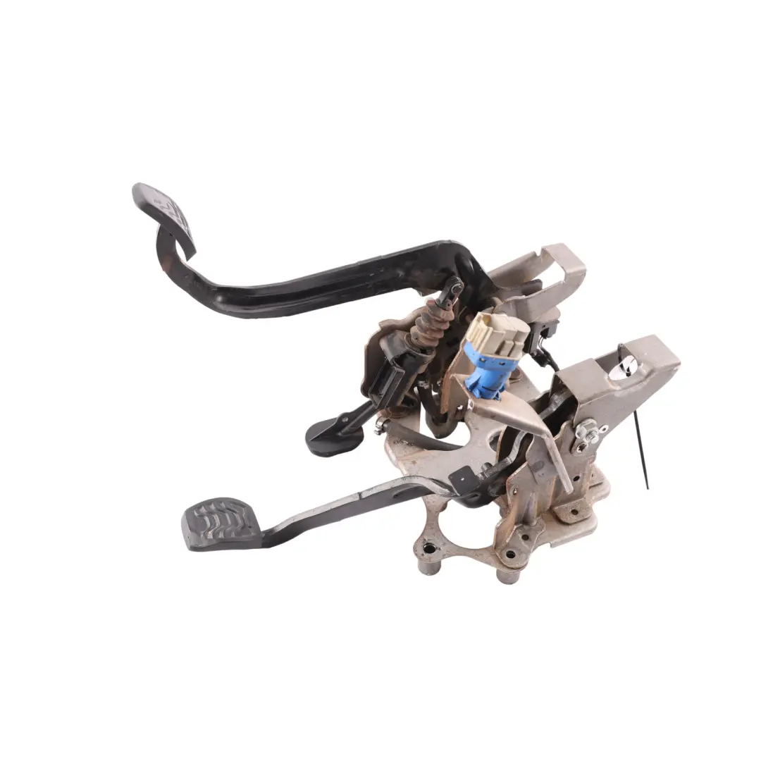 Mk8 Clutch Brake Pedal Box Assembly Panel Manual to Ford Transit Custom with Part number 2337281 Ford Transit Custom Mk8 Clutch Brake Pedal Box Assembly Panel Manual - SKU 2337281-1 - Part number 2337281