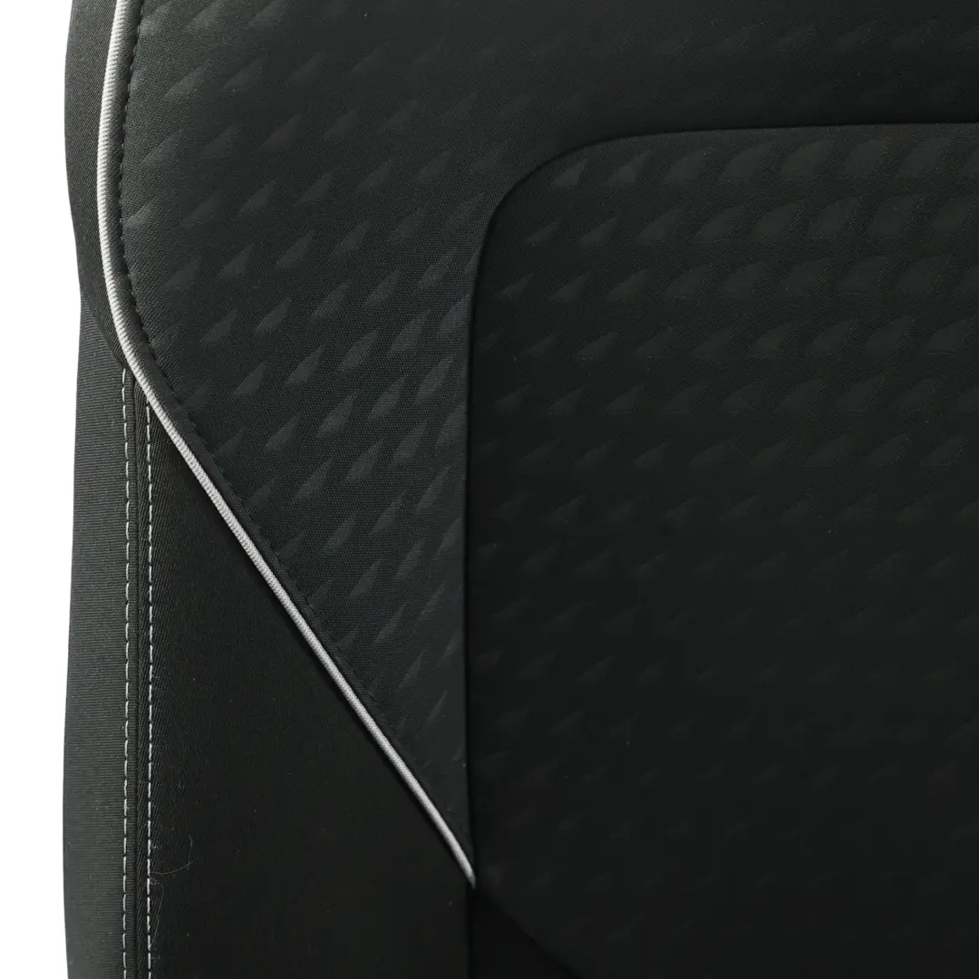 Mk8 Sedile Anteriore Sinistro Tessuto Domo Dynamo Ebony per Ford Fiesta con numero di parte 2399539 Ford Fiesta Mk8 Sedile Anteriore Sinistro Tessuto Domo Dynamo Ebony - SKU 2399539 - Numero di parte 2399539