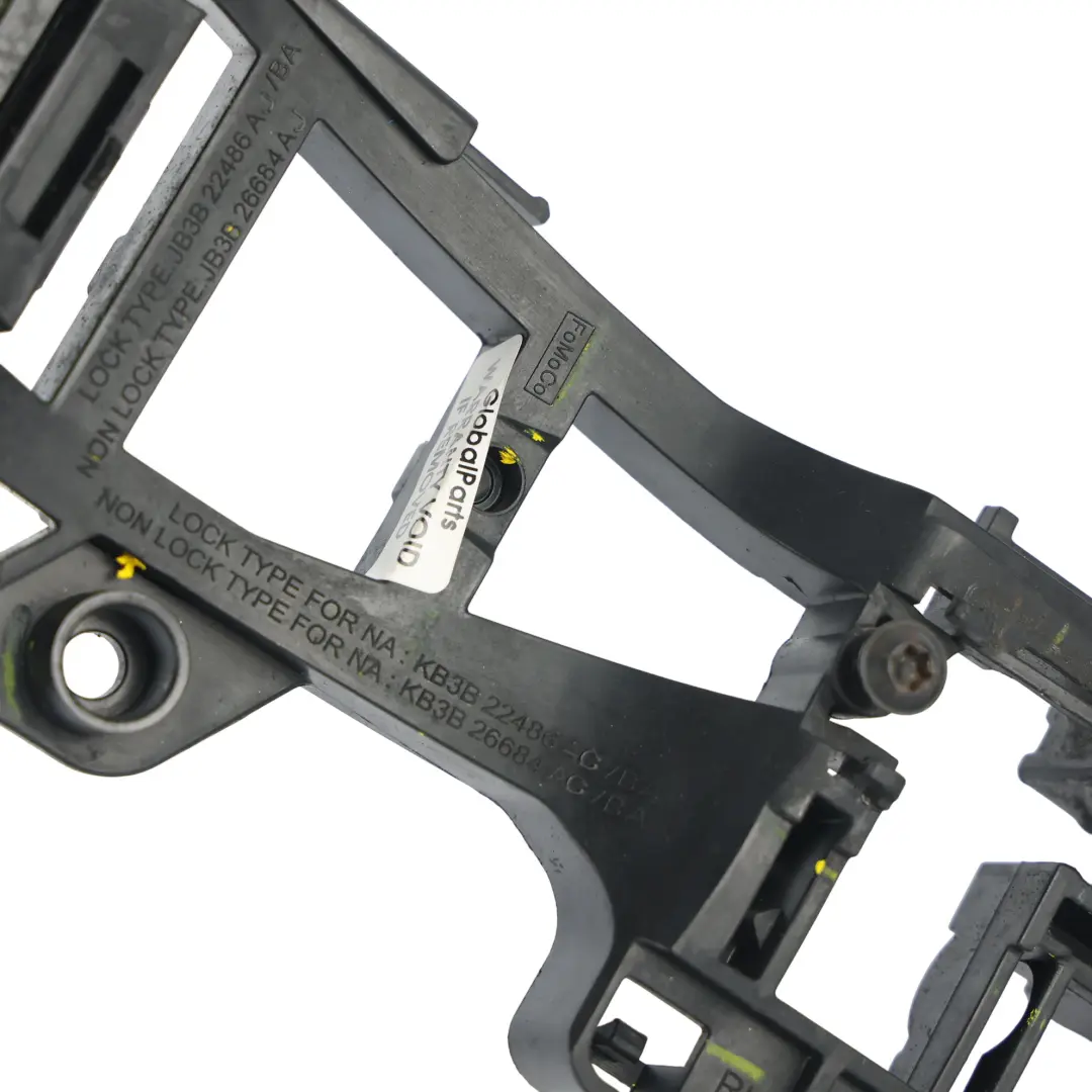 Maniglia Esterna Porta Anteriore Con Cablaggio Destra per Ford Ranger con numero di parte 2474393 Ford Ranger Maniglia Esterna Porta Anteriore Con Cablaggio Destra - SKU 2474393 - Numero di parte 2474393