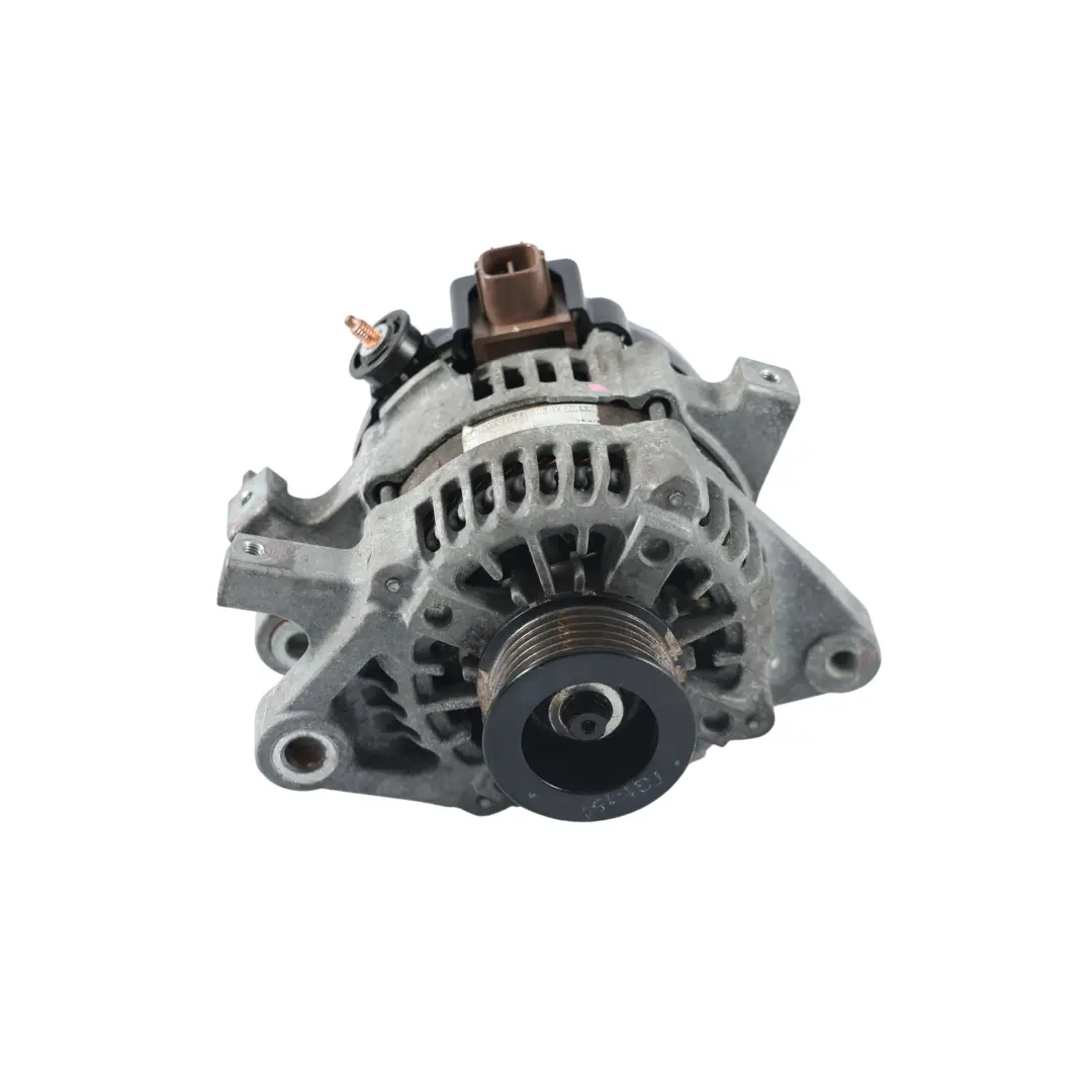 Alternator 1.3 VVT-i 100HP Benzyna do Toyota Yaris P9 o numerze 270600Y030 Toyota Yaris P9 Alternator 1.3 VVT-i 100HP Benzyna - SKU 270600Y030 - Numer Części 270600Y030