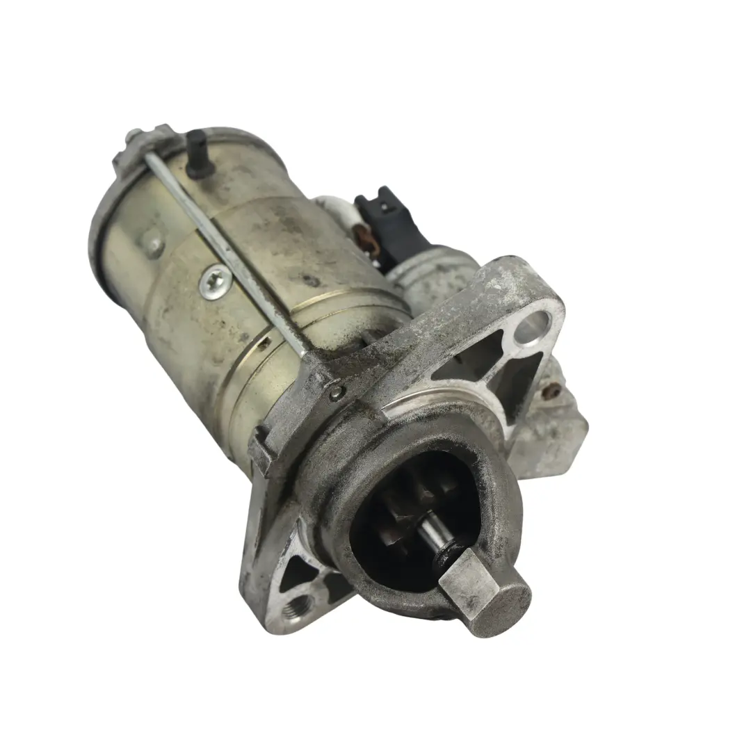 Rozrusznik 2.0 Diesel 1ADFTV Valeo 12V 28100-0R020C do Toyota Verso R2 o numerze 281000R020 Toyota Verso R2 Rozrusznik 2.0 Diesel 1ADFTV Valeo 12V 28100-0R020C - SKU 281000R020 - Numer Części 281000R020