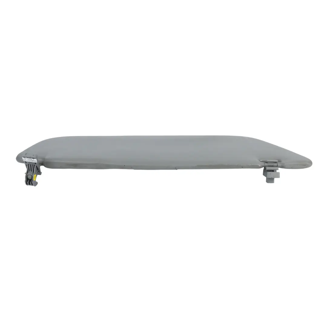 Pare-soleil Cache Panneau Droit Gris pour Volkswagen Crafter 2E à propos du numéro de pièce 2E0857552B Volkswagen Crafter 2E Pare-soleil Cache Panneau Droit Gris - SKU 2E0857552B - Numéro de pièce 2E0857552B