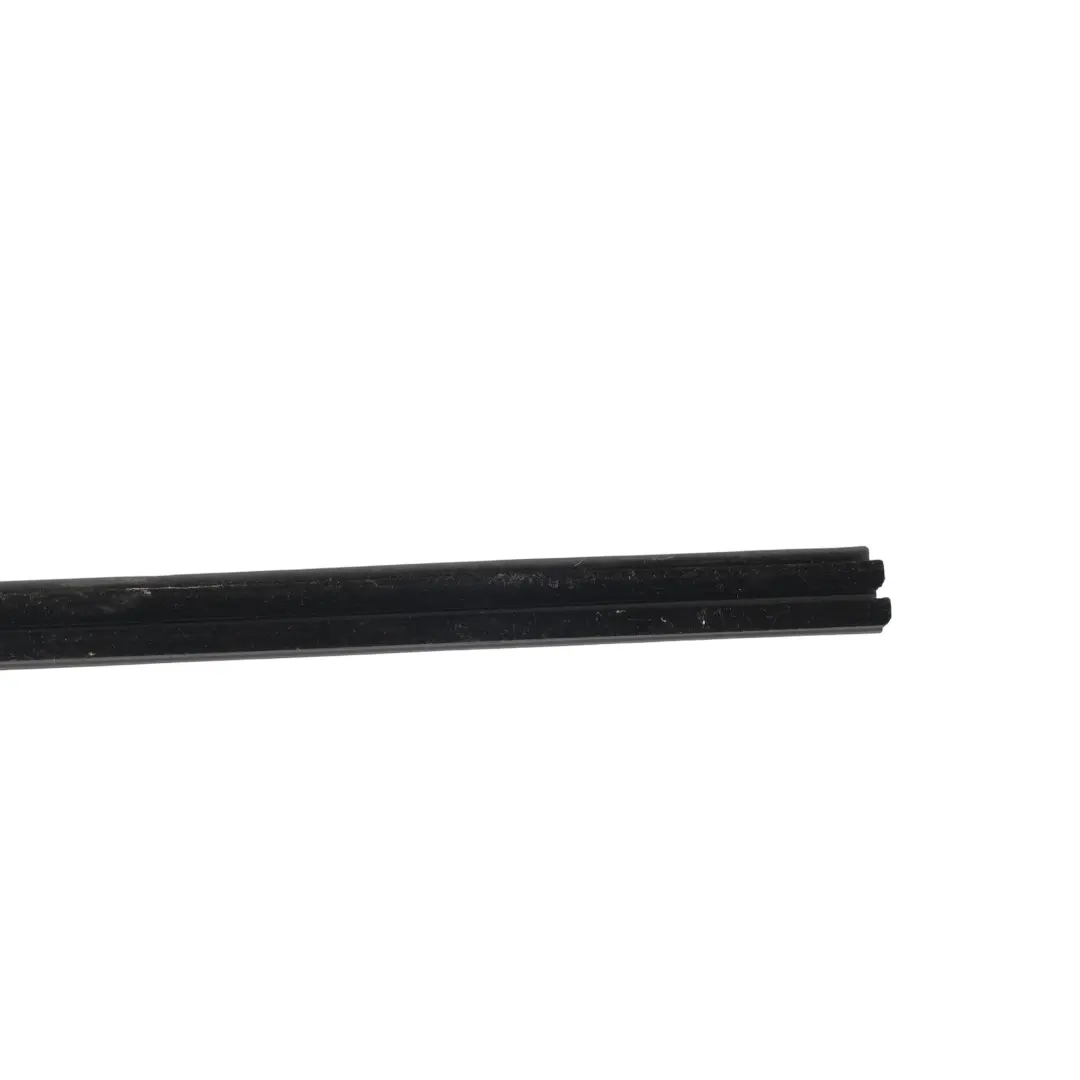 2H Front Door Window Seal Trim Panel Right O/S to Volkswagen Amarok with Part number 2H0837472E Volkswagen Amarok 2H Front Door Window Seal Trim Panel Right O/S - SKU 2H0837472E - Part number 2H0837472E