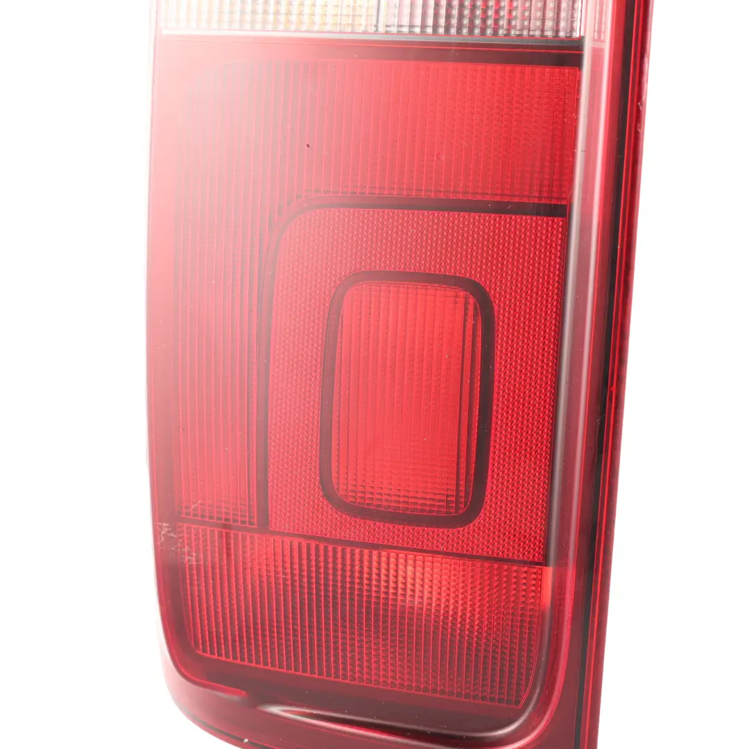 Volkswagen Amarok 2H Lampa Tylna Przeciwmgielna Prawa - SKU 2H2945096J - Numer Części 2H2945096J