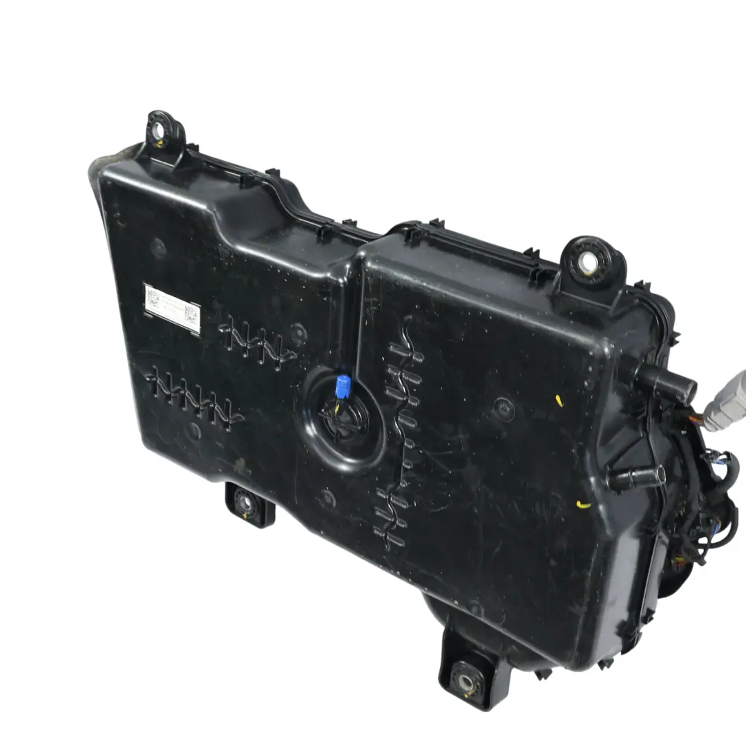 AdBlue Tank 3.0 TDI V6 to VW Amarok 1 with Part number 2H6131877 VW Amarok 1 AdBlue Tank 3.0 TDI V6 - SKU 2H6131877 - Part number 2H6131877