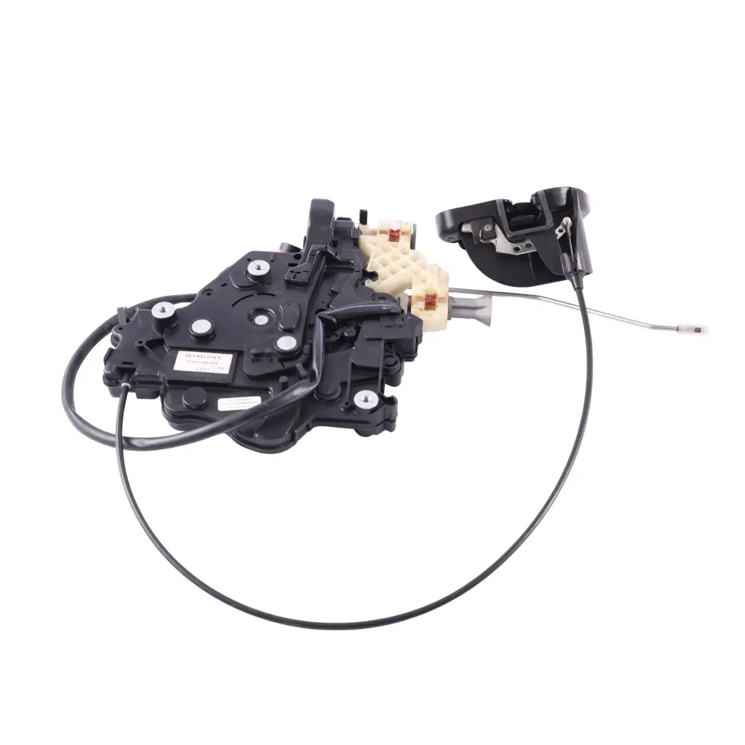 Zamek Maski Silnika Mechanizm Zatrzask do Volkswagen Caddy C20 o numerze 2K0843654N Volkswagen Caddy C20 Zamek Maski Silnika Mechanizm Zatrzask - SKU 2K0843654N - Numer Części 2K0843654N
