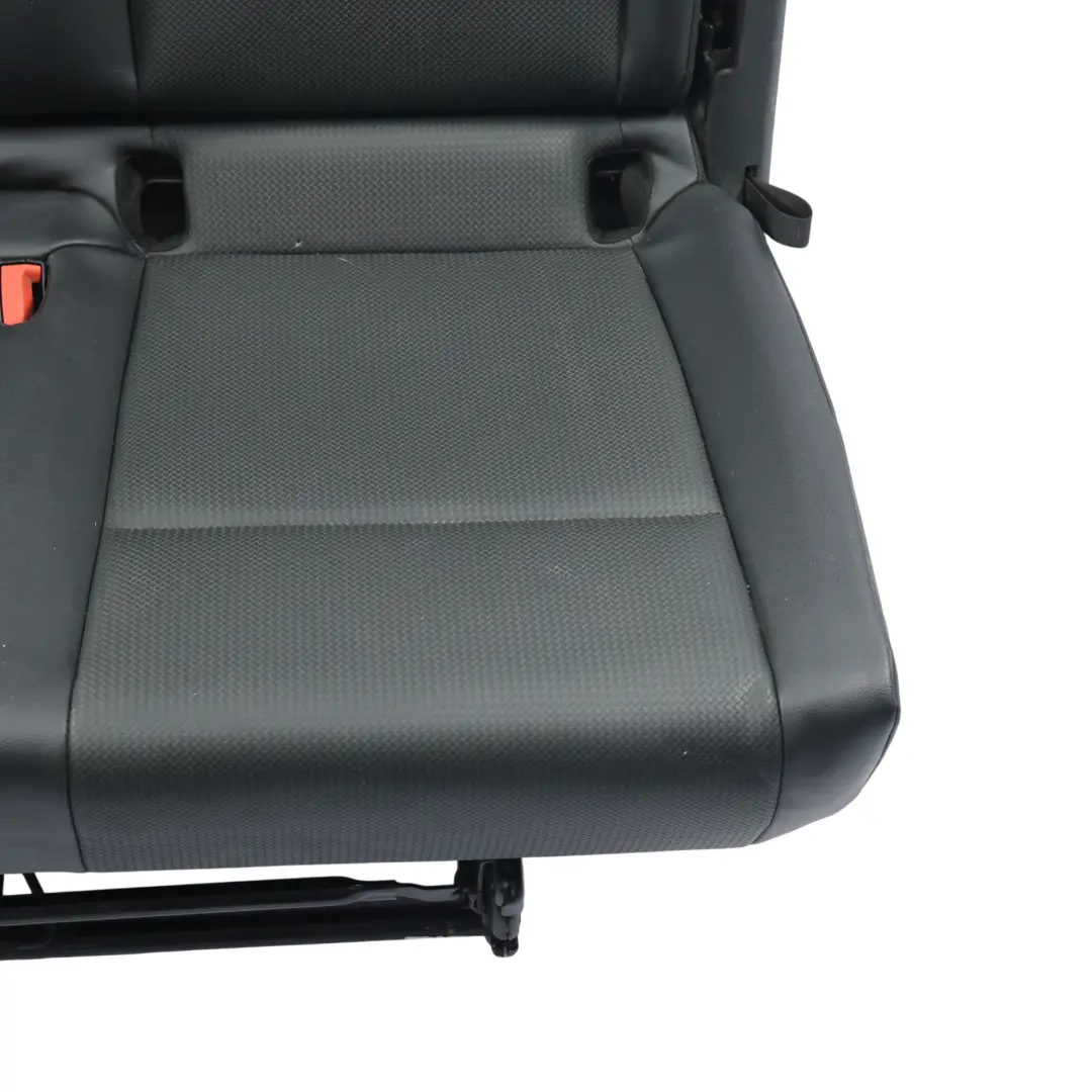 Rücksitzbank Links Kunstleder Schwarz für Volkswagen Caddy Maxi SA mit Teilenummer 2K5883805AK Volkswagen Caddy Maxi SA Rücksitzbank Links Kunstleder Schwarz - SKU 2K5883805AK - Teilenummer 2K5883805AK