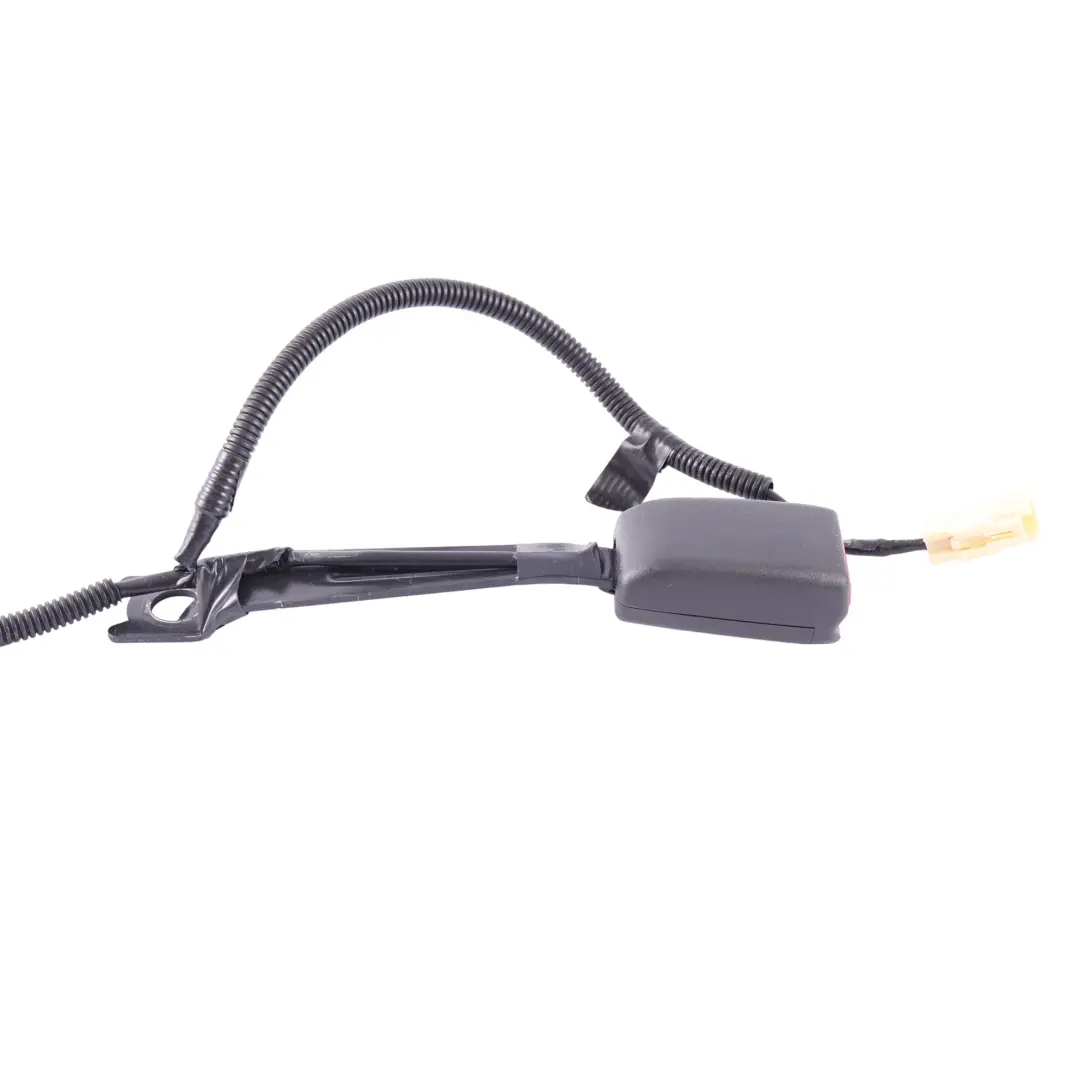 Zapinka Pasa Przednia Lewa Prawa do Toyota Yaris o numerze 305592510 Toyota Yaris Zapinka Pasa Przednia Lewa Prawa - SKU 305592510-1 - Numer Części 305592510