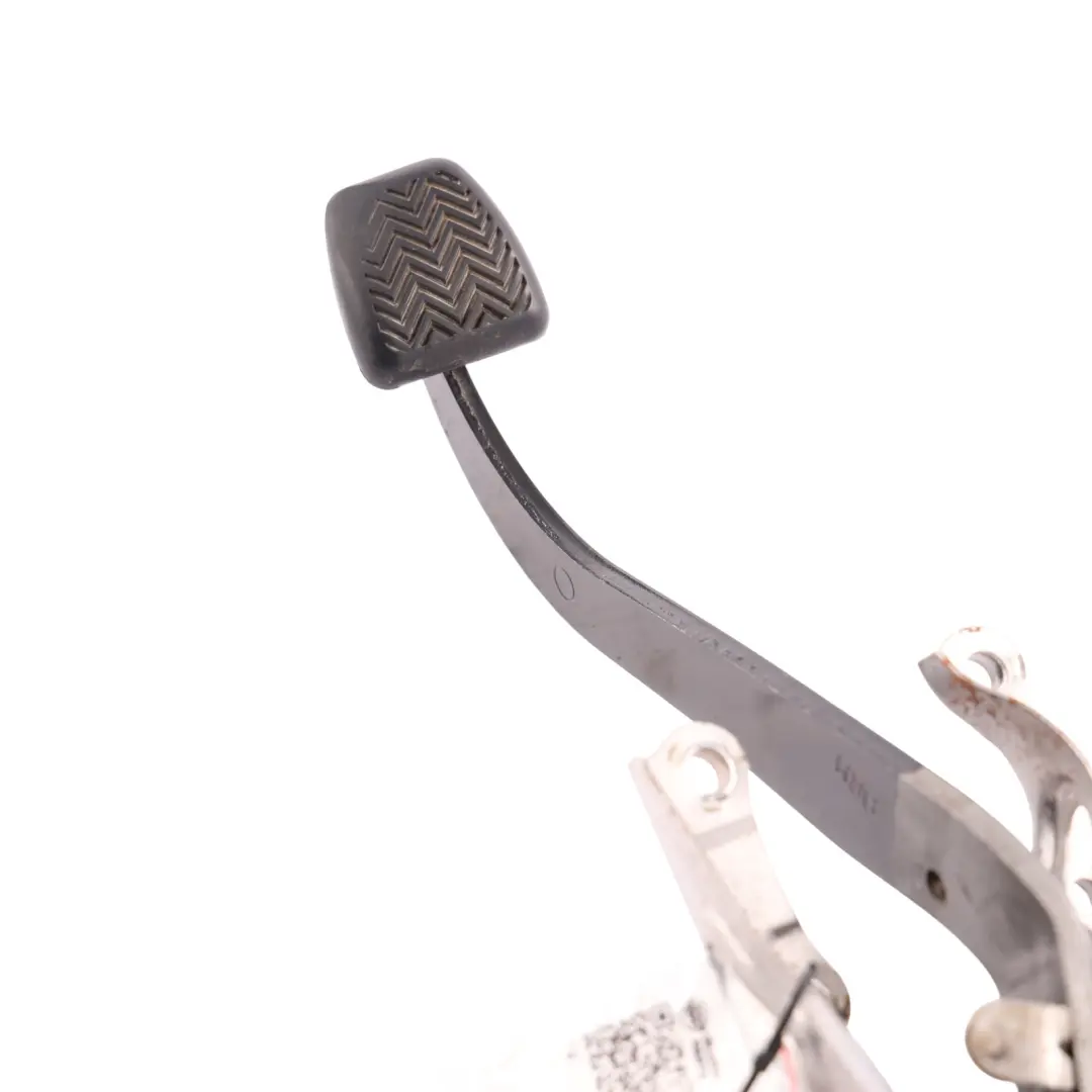 Mk2 Aygo Clutch Pedal Assembly to Toyota Verso R2 with Part number 3132142010 Toyota Verso R2 Mk2 Aygo Clutch Pedal Assembly - SKU RHD-3132142010 - Part number 3132142010