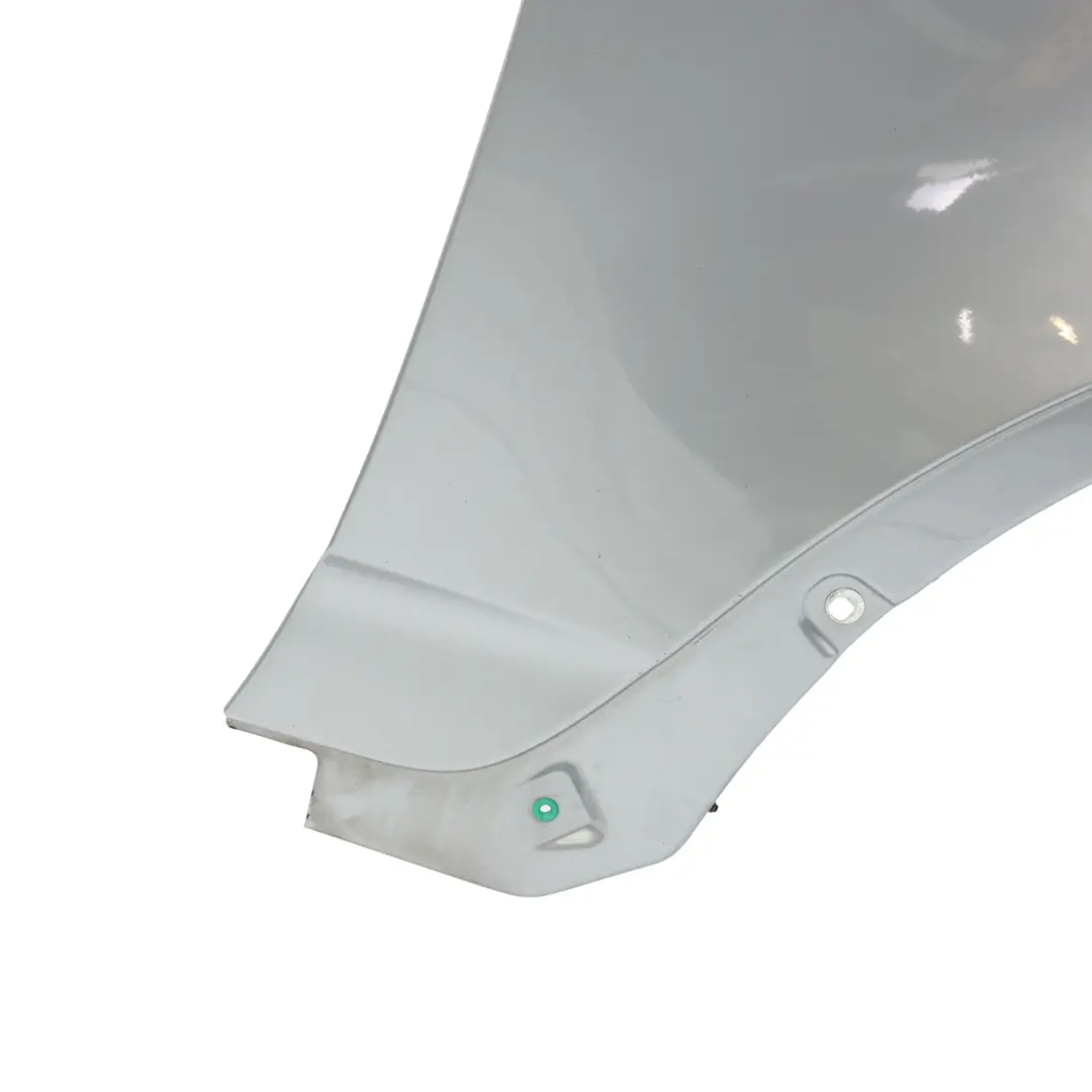 BMW X3 E83 Aile Avant Droite Gris Argent A08 - SKU 3405922-SBG - Numéro de pièce 3405922