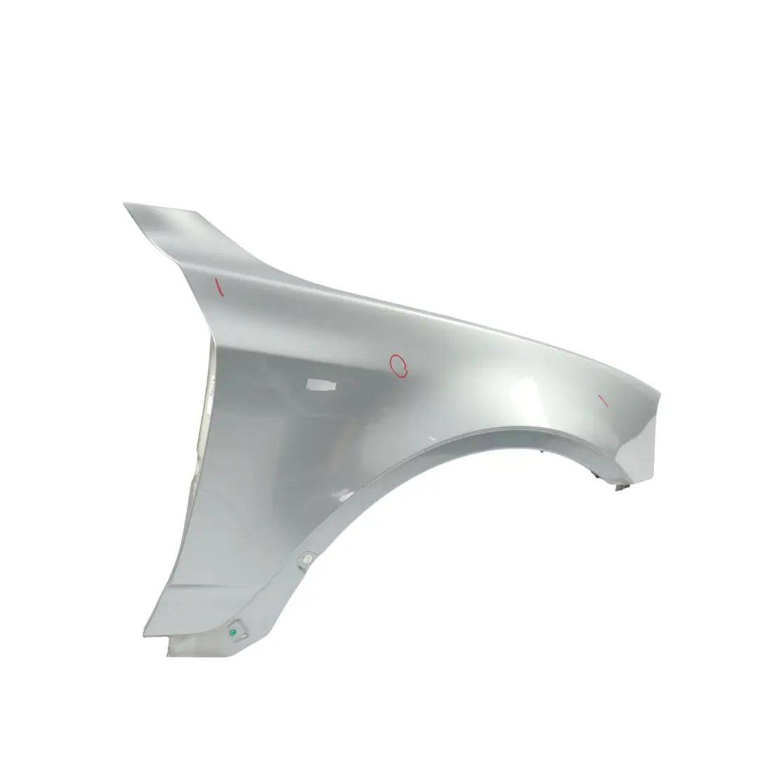 Aile Avant Droite Gris Argent A08 pour BMW X3 E83 à propos du numéro de pièce 3405922 BMW X3 E83 Aile Avant Droite Gris Argent A08 - SKU 3405922-SBG - Numéro de pièce 3405922