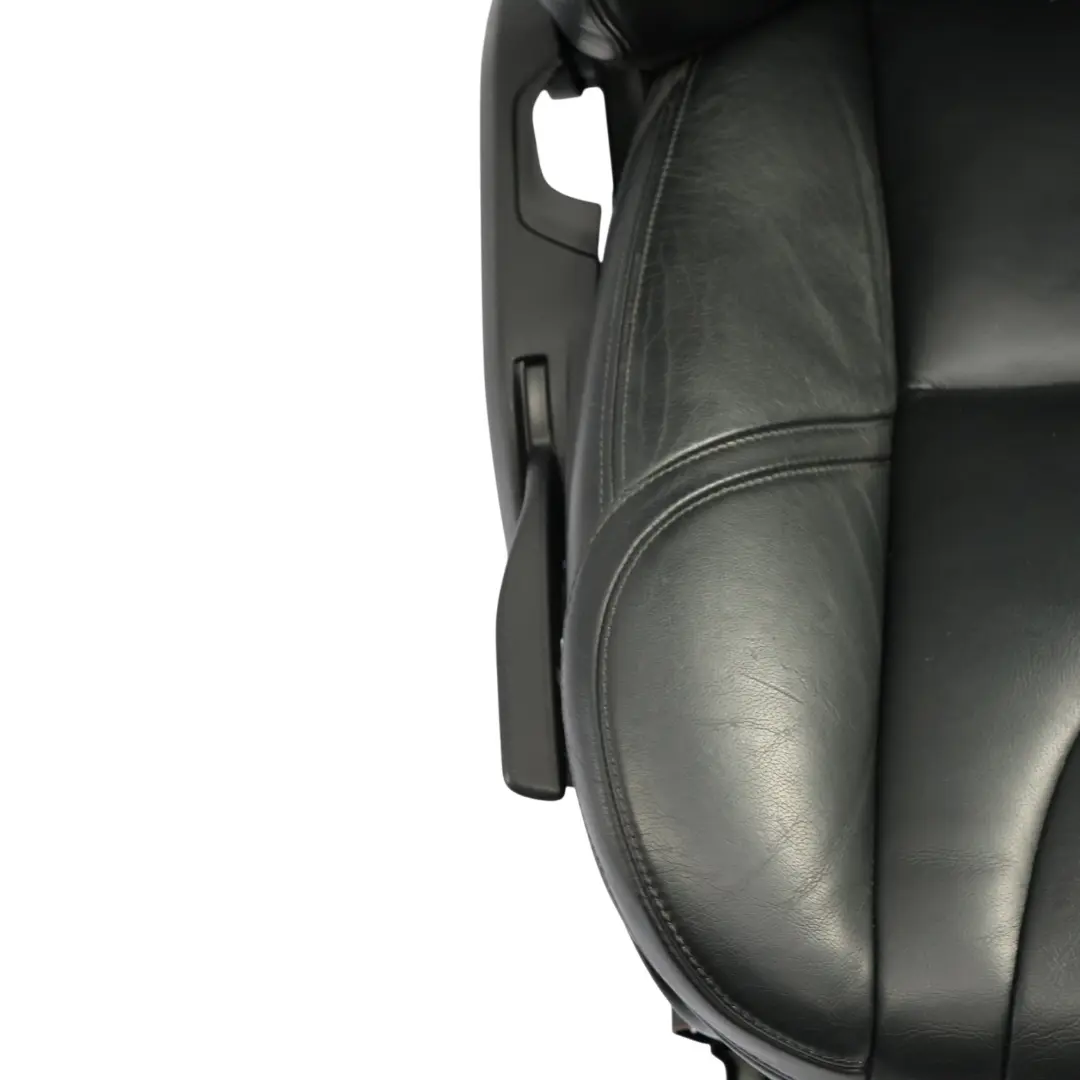 Mk2 Siège Avant Droit Basic Cuir Noir Anthracite pour Volvo V40 à propos du numéro de pièce 39829499 Volvo V40 Mk2 Siège Avant Droit Basic Cuir Noir Anthracite - SKU 39829499-1 - Numéro de pièce 39829499