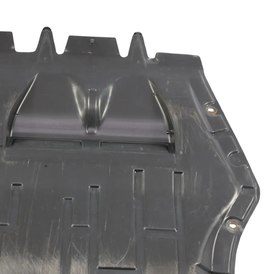Plaque Insonorisante Cache Sous Moteur pour Volkswagen Passat B6 2.0 TDI à propos du numéro de pièce 3C0825235M Volkswagen Passat B6 2.0 TDI Plaque Insonorisante Cache Sous Moteur - SKU 3C0825235M - Numéro de pièce 3C0825235M