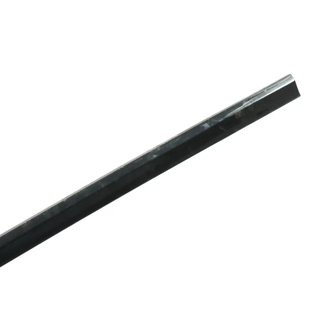Volkswagen Passat B6 Modanatura Porta Anteriore Destra Nero C9X - SKU 3C0854940B-DBL - Numero di parte 3C0854940B