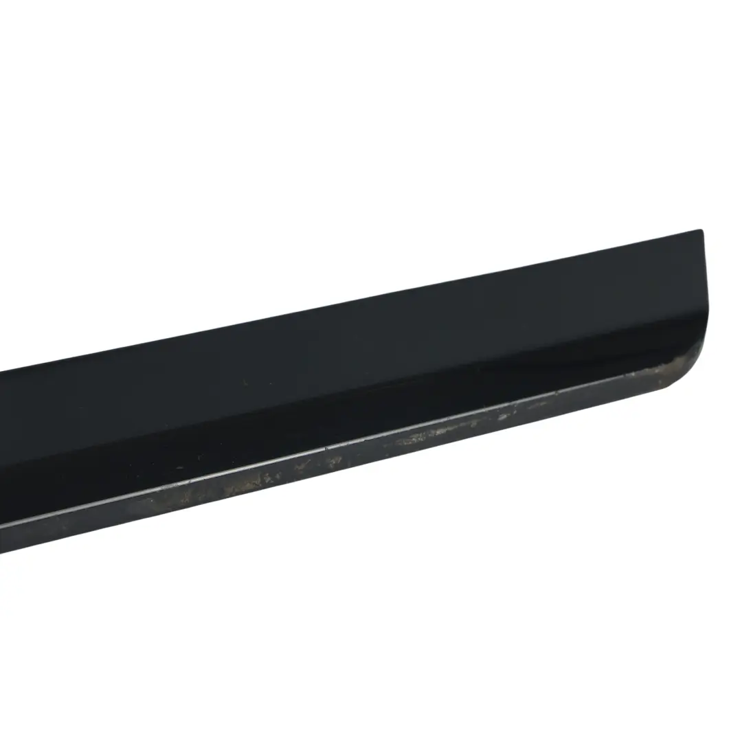 Baguette Inférieure Porte Arrière Gauche Noir Perle C9X pour Volkswagen VW Passat B6 à propos du numéro de pièce 3C0854949B Volkswagen VW Passat B6 Baguette Inférieure Porte Arrière Gauche Noir Perle C9X - SKU 3C0854949B-DBL - Numéro de pièce 3C0854949B