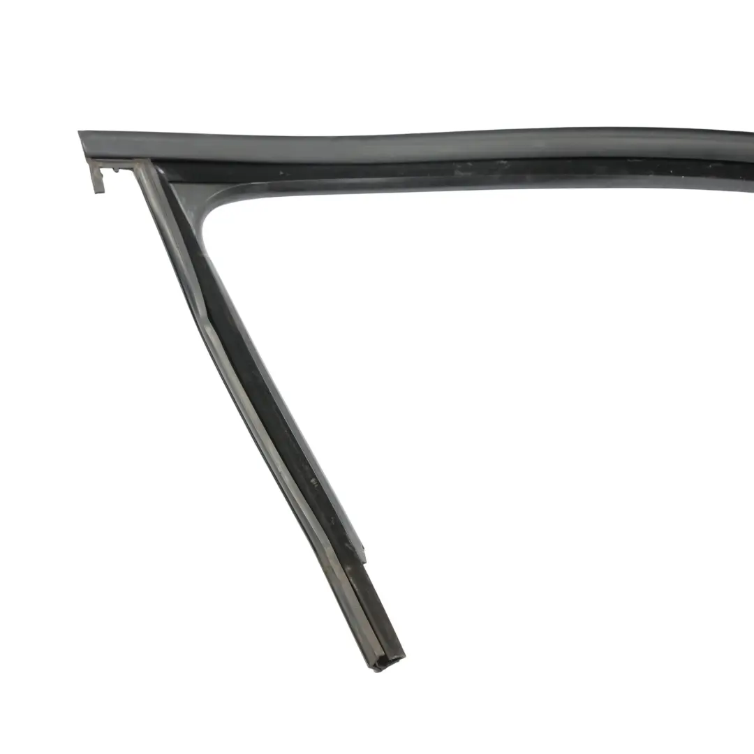 Junta Cristal Puerta Delantera Derecha para Volkswagen Passat B7 con número de pieza 3C4837432G Volkswagen Passat B7 Junta Cristal Puerta Delantera Derecha - SKU 3C4837432G - Número de pieza 3C4837432G