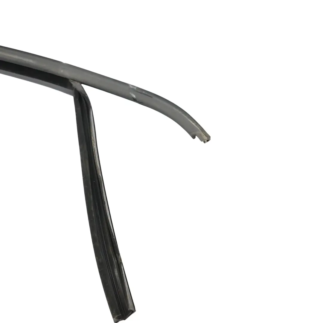 Volkswagen Passat B7 Door Window Seal Gasket Front Right O/S - SKU 3C4837432G - Part number 3C4837432G