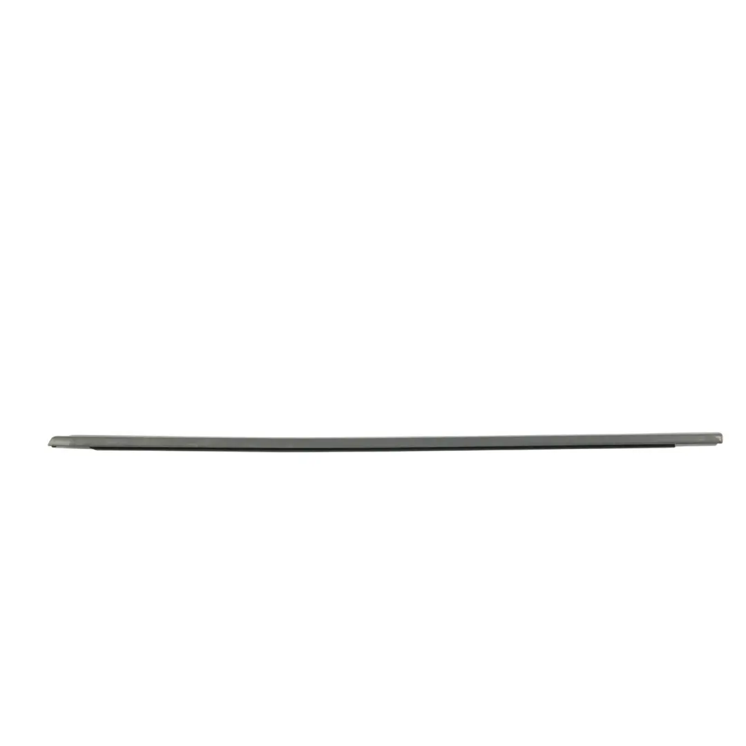 Junta Ventana Puerta Delantera Izquierda para Volkswagen Passat B6 B7 con número de pieza 3C4837477B Volkswagen Passat B6 B7 Junta Ventana Puerta Delantera Izquierda - SKU 3C4837477B - Número de pieza 3C4837477B