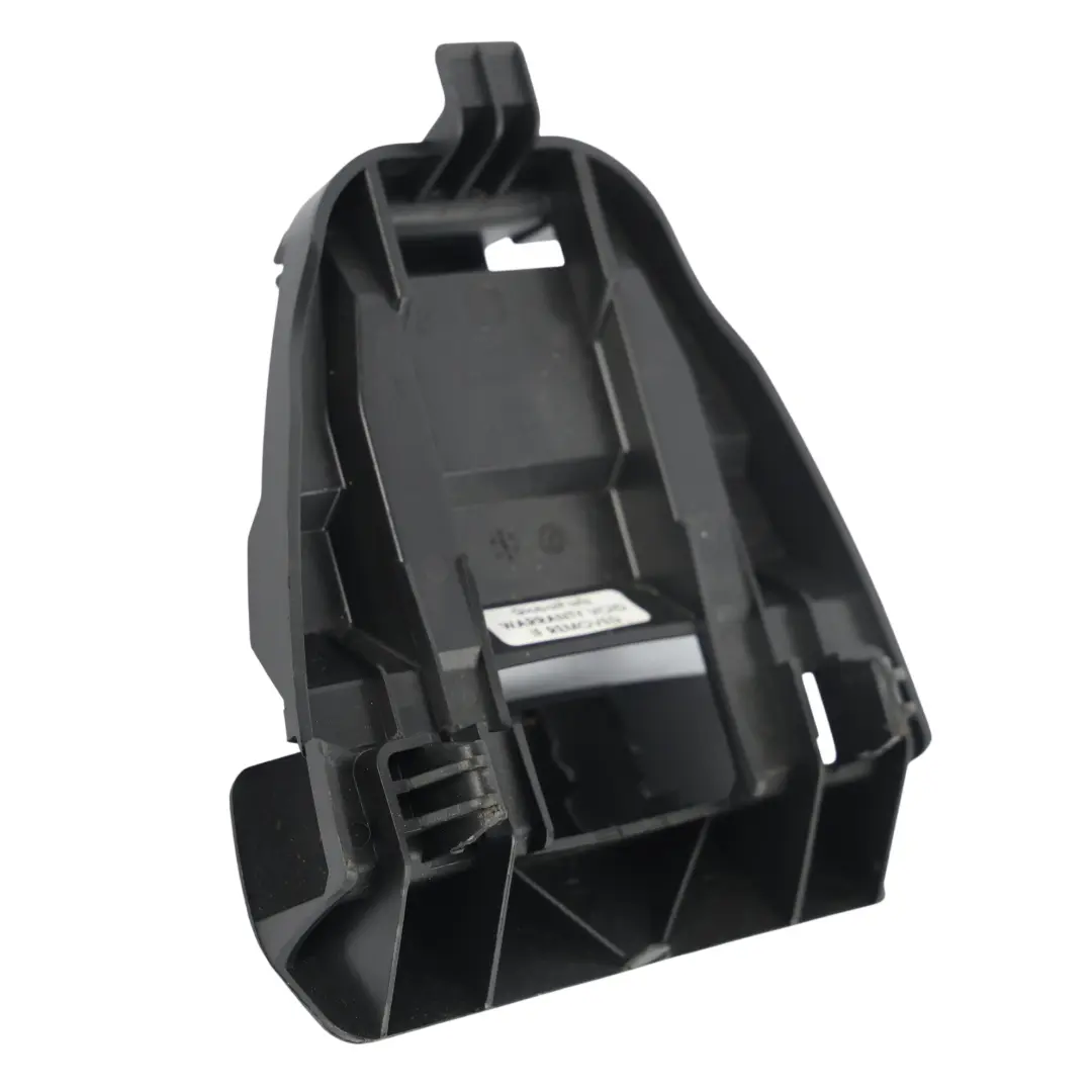 Soporte Botiquín Triángulo Emergencia para Volkswagen Passat CC con número de pieza 3C8860285 Volkswagen Passat CC Soporte Botiquín Triángulo Emergencia - SKU 3C8860285 - Número de pieza 3C8860285