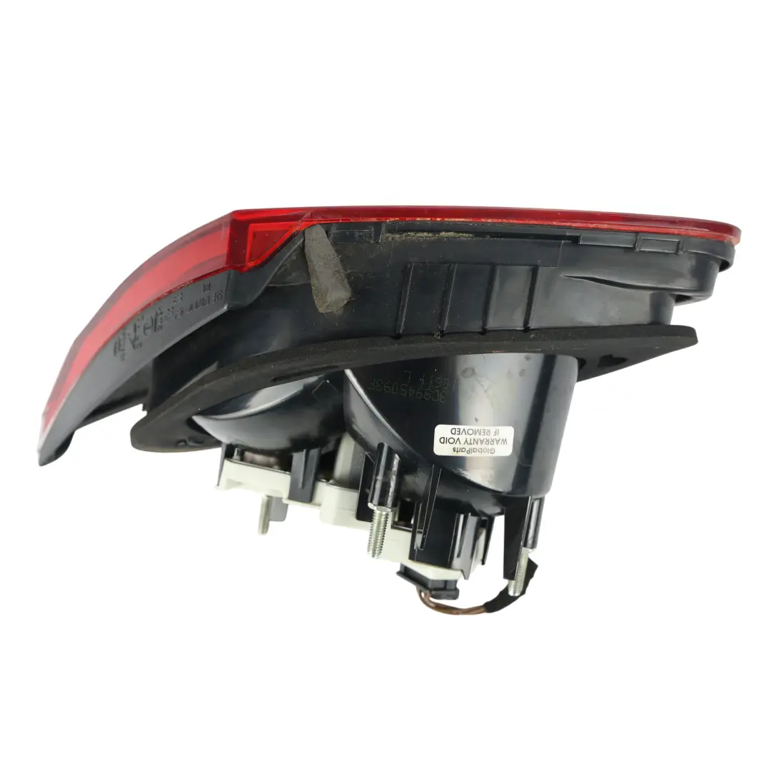 Fanale Posteriore Interno Sinistro per Volkswagen Passat CC con numero di parte 3C8945093F Volkswagen Passat CC Fanale Posteriore Interno Sinistro - SKU 3C8945093F - Numero di parte 3C8945093F
