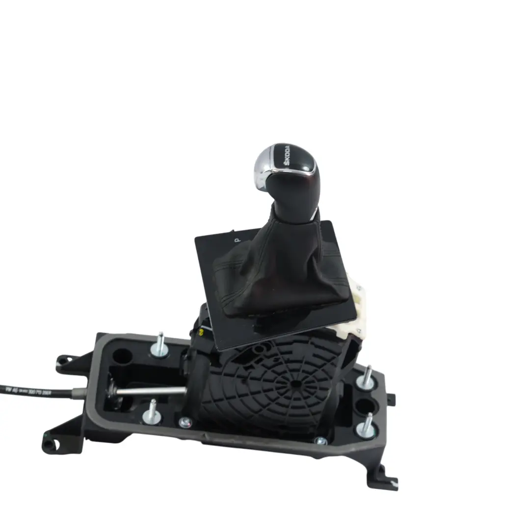 Mk3 Automatique Sélecteur Vitesse Levier Garniture pour Skoda Superb à propos du numéro de pièce 3Q2713023AH Skoda Superb Mk3 Automatique Sélecteur Vitesse Levier Garniture - SKU 3Q2713023AH - Numéro de pièce 3Q2713023AH