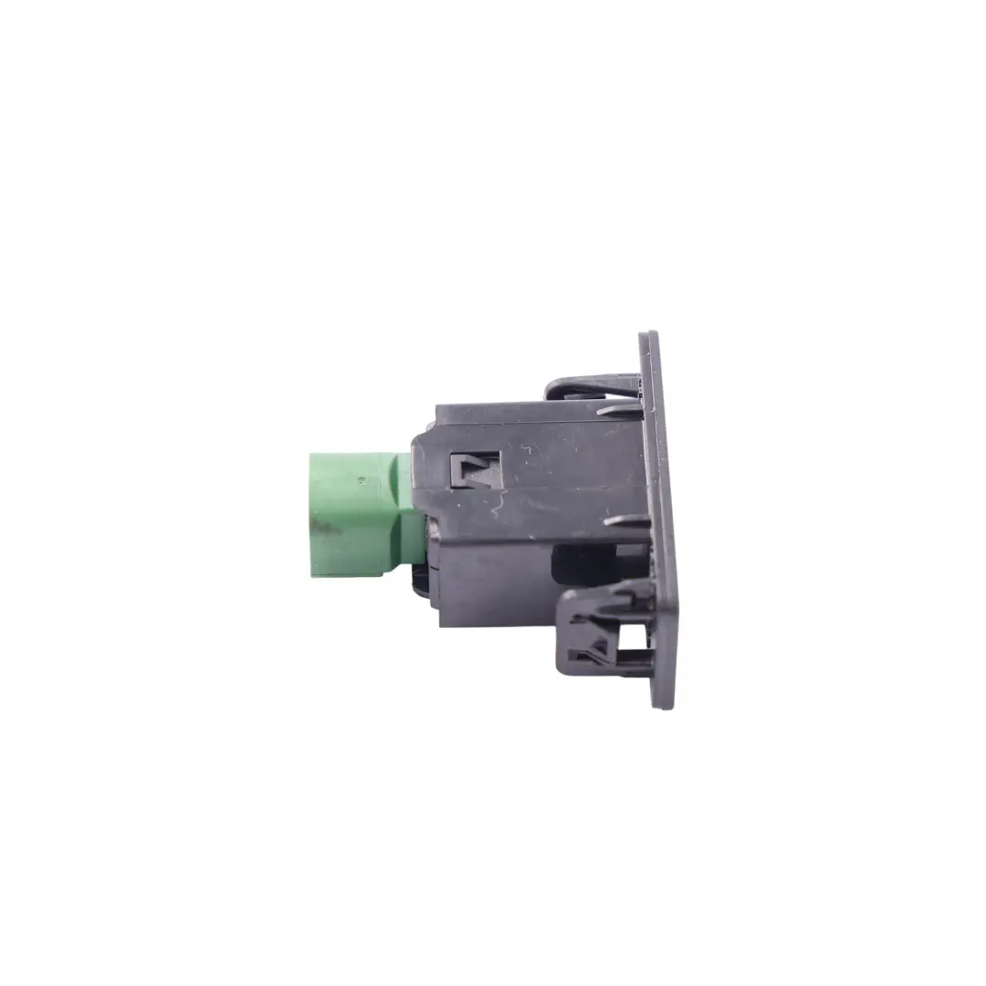 Skoda Superb Mk3 USB Port Media In Socket Connector 2.0 Diesel - SKU 3V0035727 - Part number 3V0035727