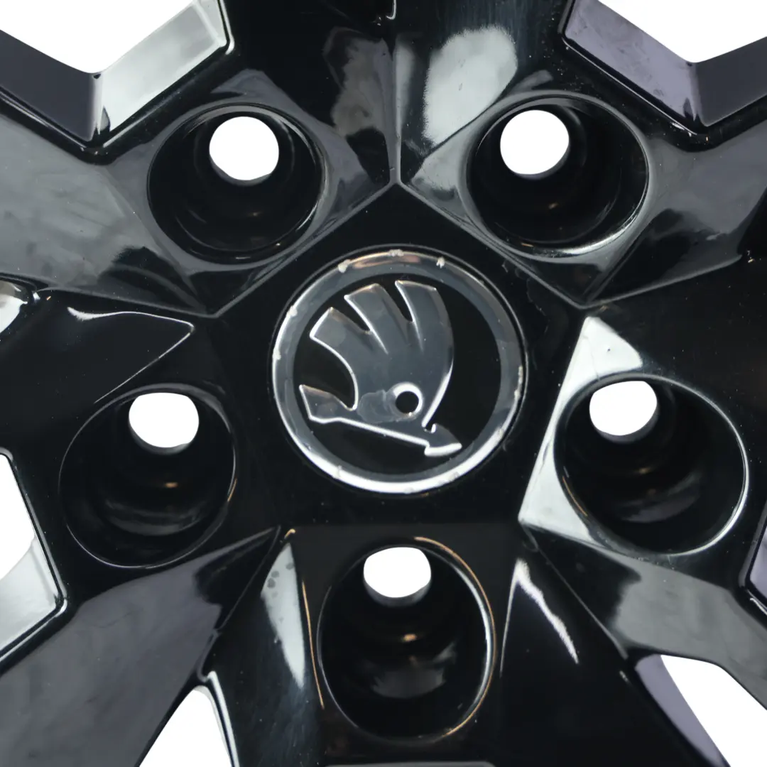 Mk3 Alloy Wheel Rim 18" 8J ET:44 to Skoda Superb with Part number 3V0601025AG Skoda Superb Mk3 Alloy Wheel Rim 18" 8J ET:44 - SKU 3V0601025AG-3 - Part number 3V0601025AG