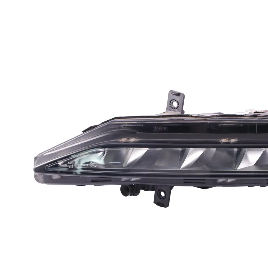 Mk3 Lampa Przeciwmgłowa Przednia Lewa LED DRL do Skoda Superb o numerze 3V0941699B Skoda Superb Mk3 Lampa Przeciwmgłowa Przednia Lewa LED DRL - SKU 3V0941699B - Numer Części 3V0941699B