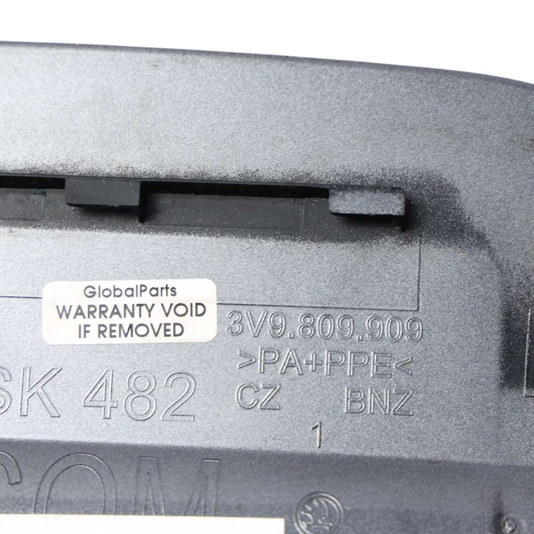3V Tapa Depósito Combustible Gris Grafito M7W pour Skoda Superb à propos du numéro de pièce 3V9809909 Skoda Superb 3V Tapa Depósito Combustible Gris Grafito M7W - SKU 3V9809909-GGR - Numéro de pièce 3V9809909