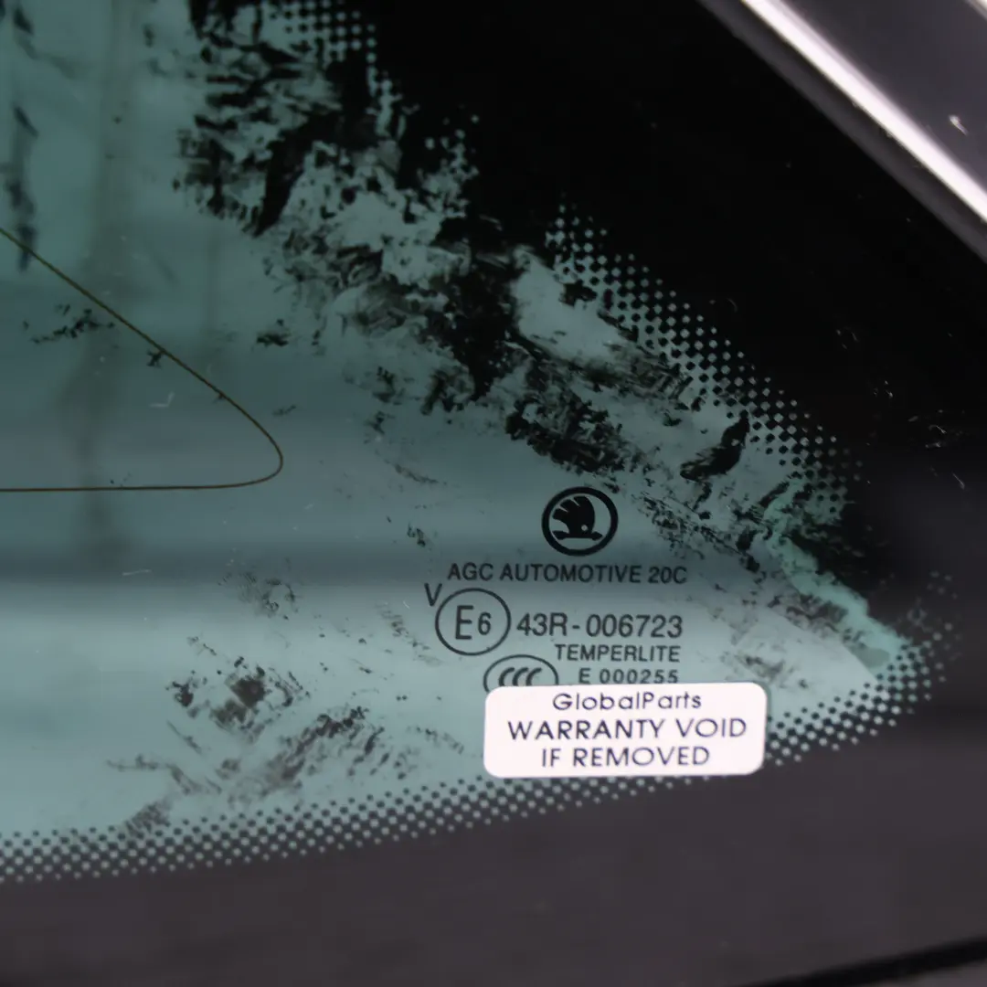 3V Seitenscheibe Feststehend Getönt Chrom Hinten Links für Skoda Superb mit Teilenummer 3V9845297L Skoda Superb 3V Seitenscheibe Feststehend Getönt Chrom Hinten Links - SKU 3V9845297L - Teilenummer 3V9845297L